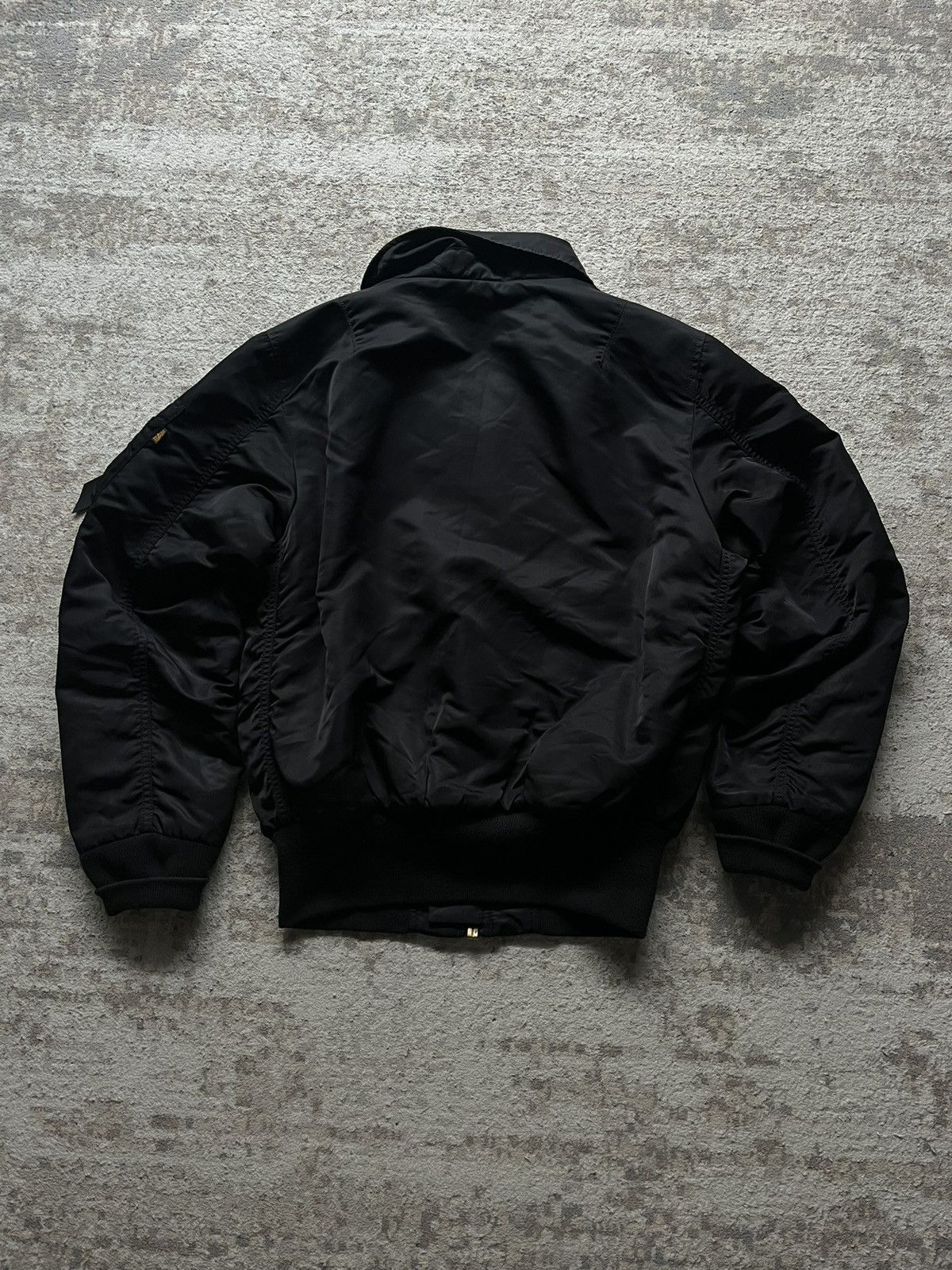 Alpha Industries × Stussy Stussy x Alpha Industries Bomber Very Rare 1/1 Boxy Sample Size US S / EU 44-46 / 1 - 3 Thumbnail