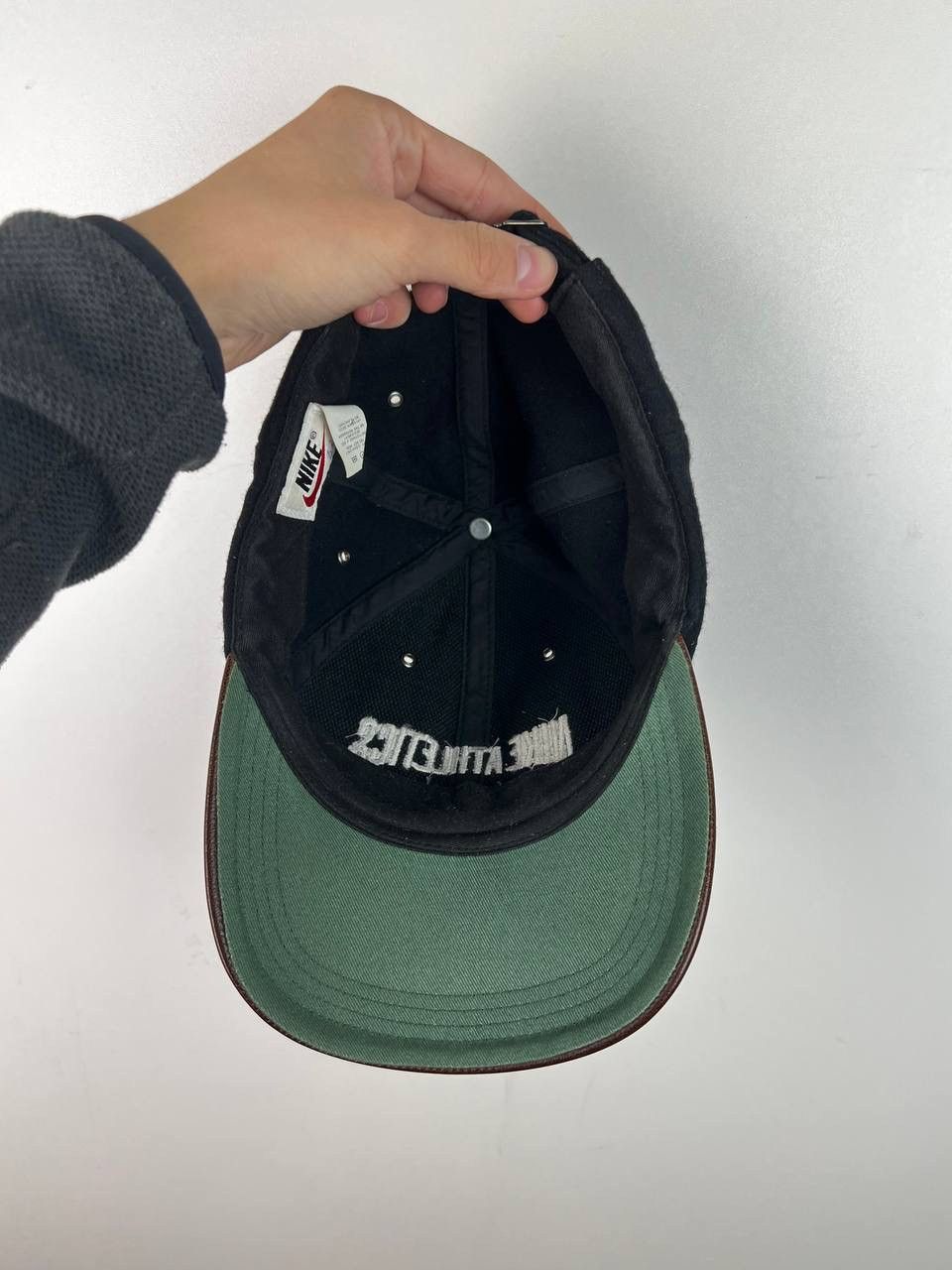 Vintage Nike Athletics 90s leather cap one size Size ONE SIZE - 4 Thumbnail