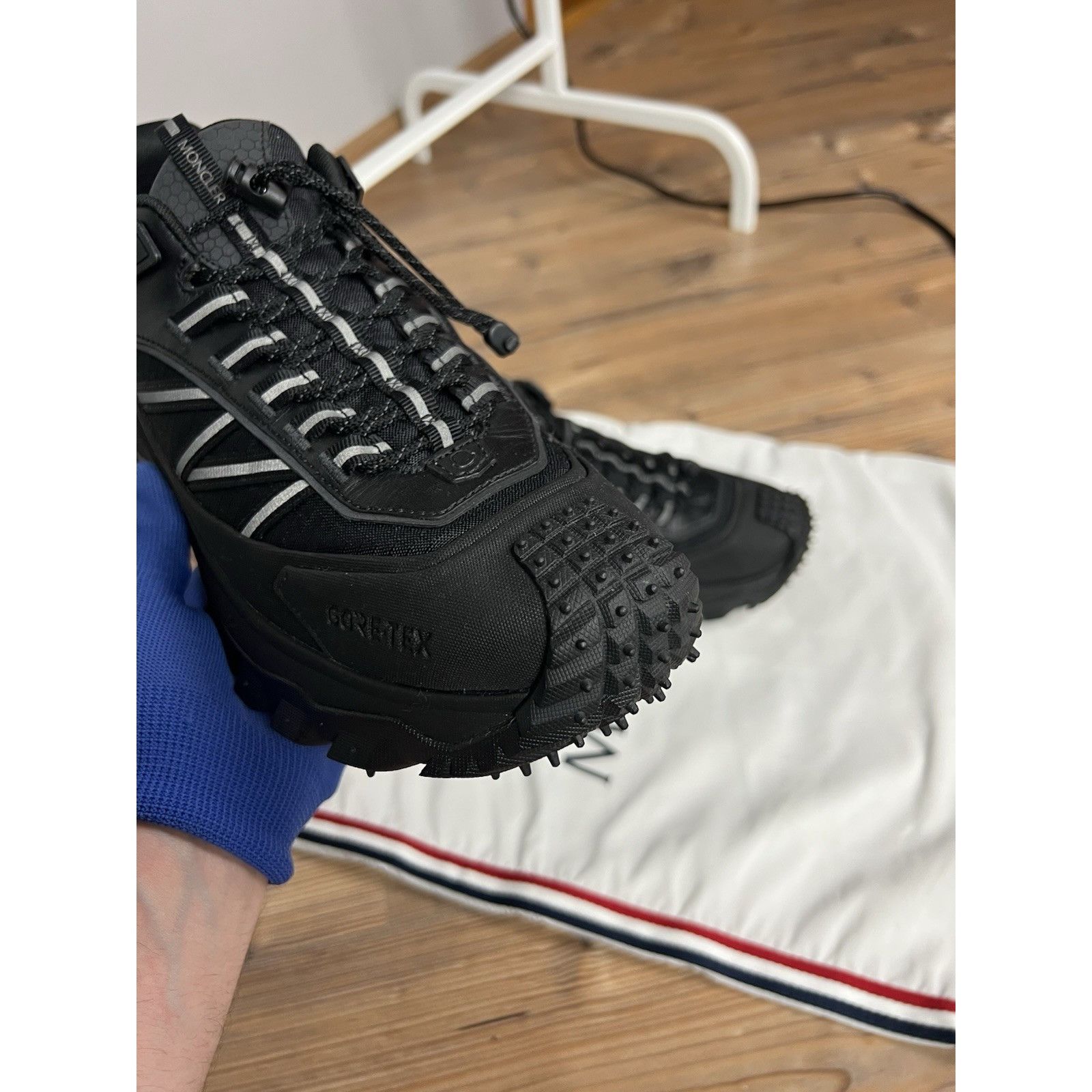 Moncler NWOB Moncler Trailgrip GTX Men`s Black Waterproof Sneakers Size US 10.5 / EU 43-44 - 6 Thumbnail