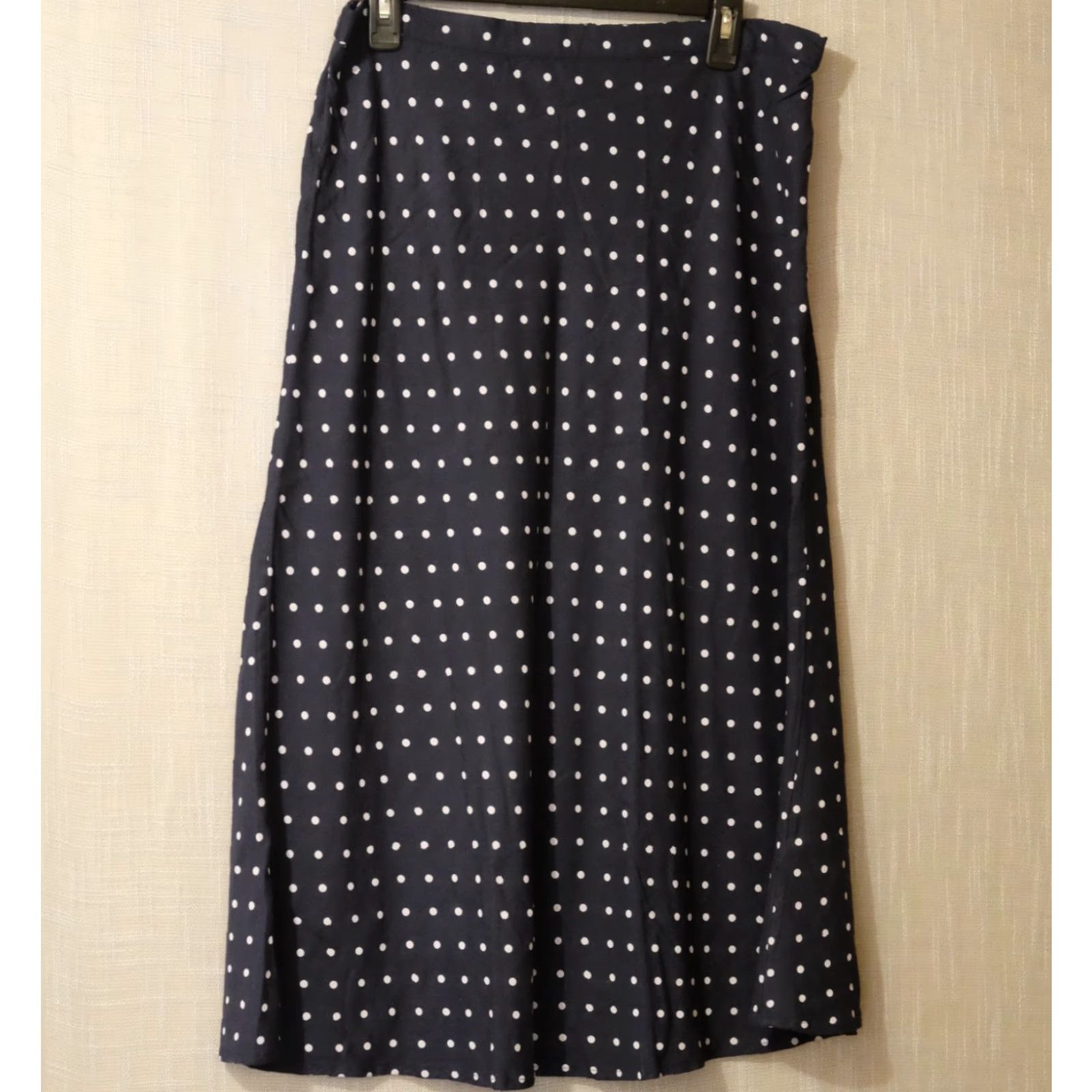 Old Navy Old Navy Midi Skirt Navy w/White Polka Dots 100% Rayon Soft Womens L #H99-13 Size 36" / US 14 / IT 50 - 2 Thumbnail