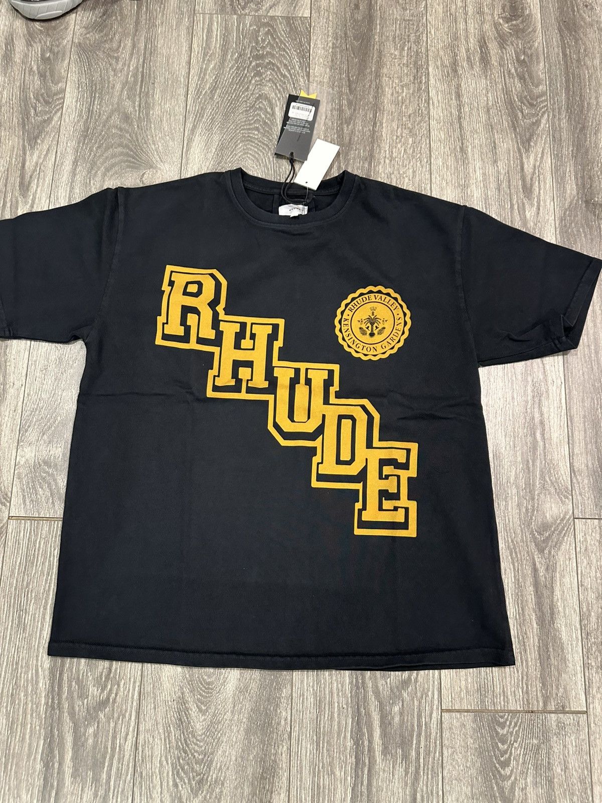 Rhude Rhude Collegiate Crest T Shirt Sz Medium Size US M / EU 48-50 / 2 - 1 Thumbnail