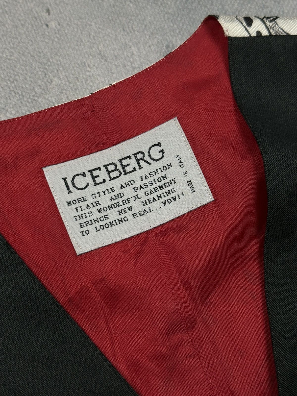 Iceberg Vintage Iceberg x Disney 101 Dalmatians Dog Embroidered Vest Size 44R - 6 Thumbnail