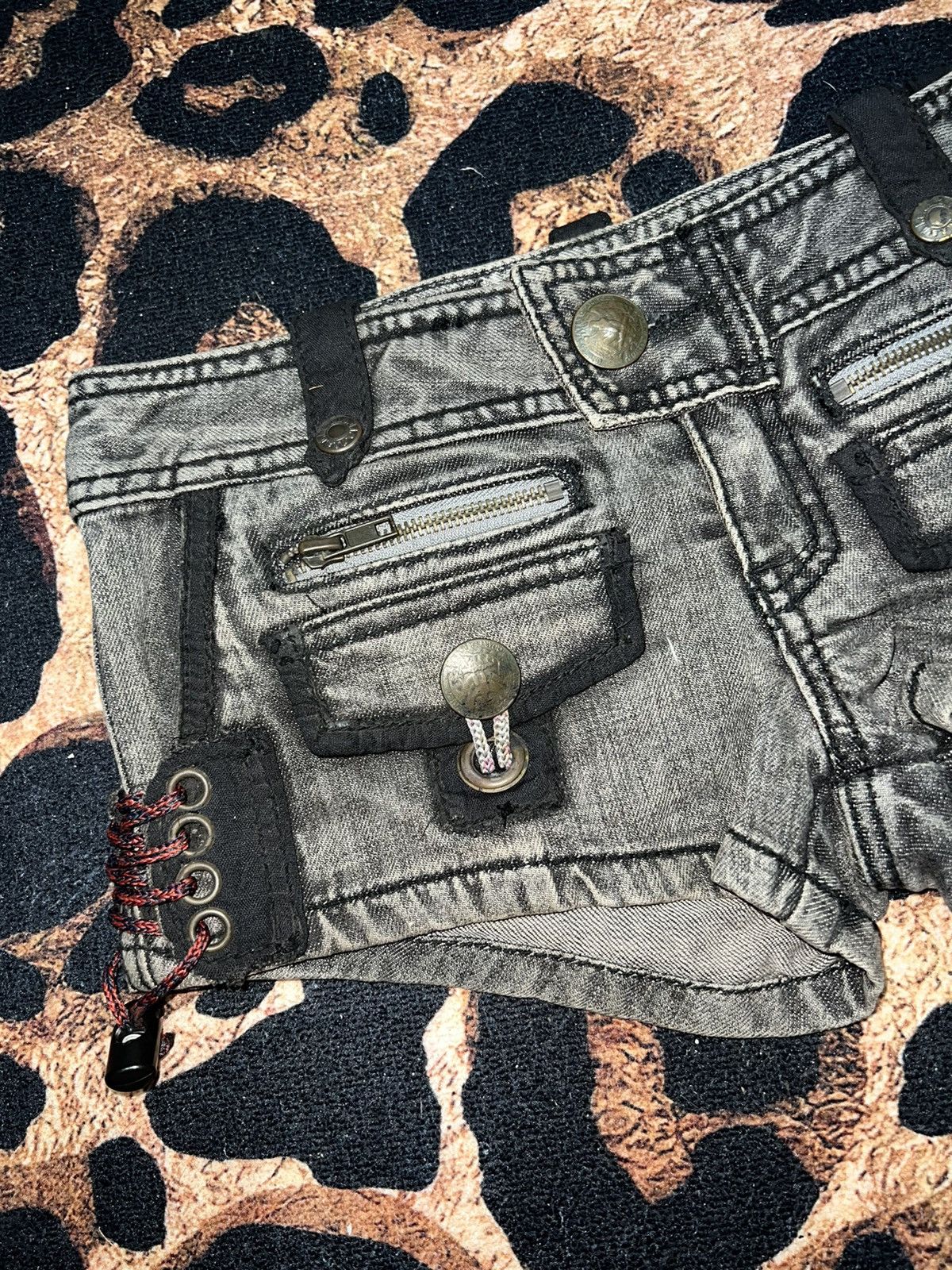 Japanese Brand ➕Super Rare D.i.a. Gyaru shorts 💗🖤 Size 26" / US 2 / IT 38 - 4 Thumbnail