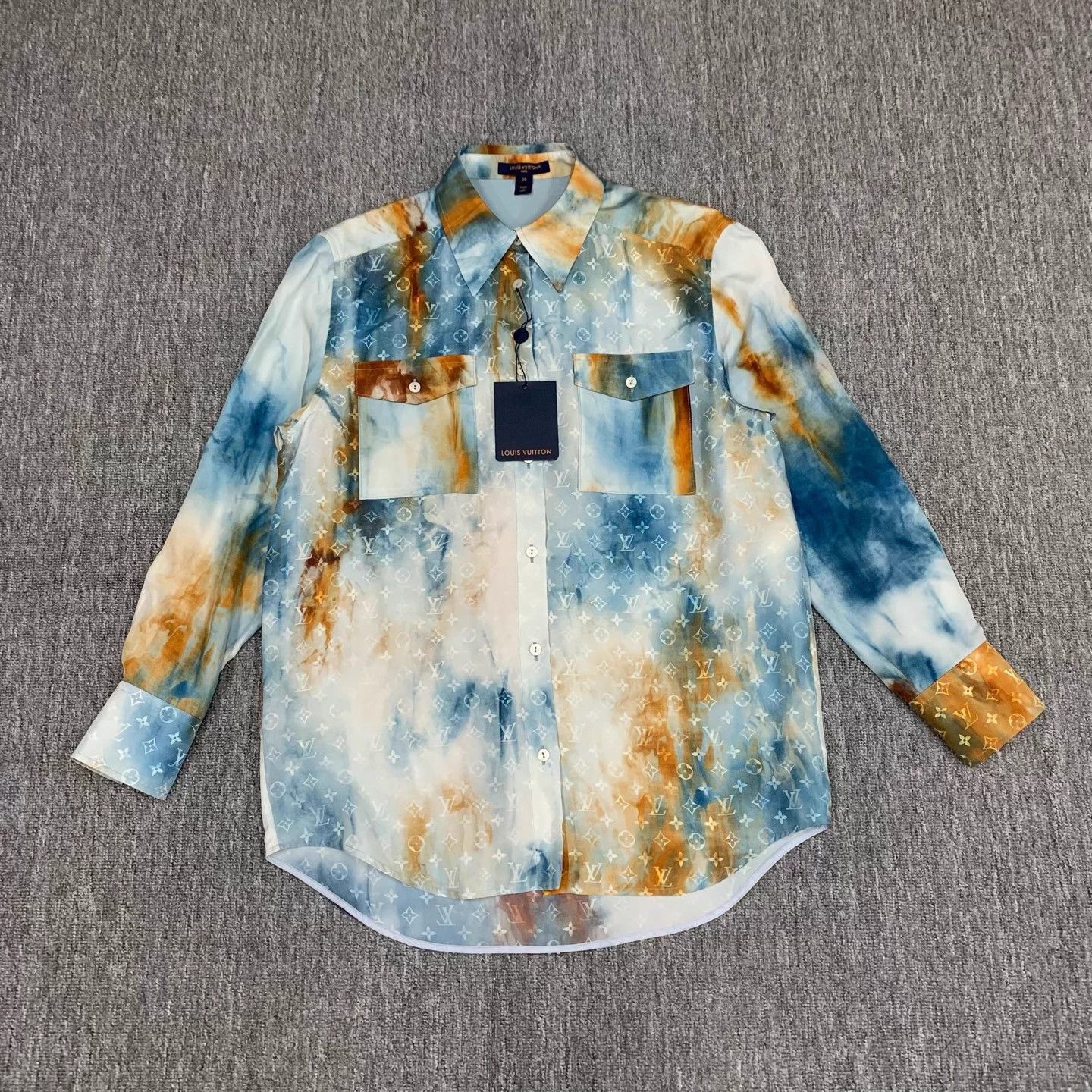 Louis Vuitton LV All Over Monogram Tie-Dye Gradient Silk Shacket Size S / US 4 / IT 40 - 1 Thumbnail