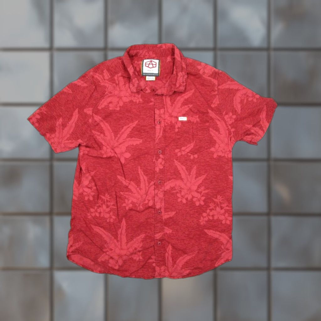 RVCA RVCA Shirt Mens Medium Red Floral Button Up Andrew Reynolds Hawaiian Skate Surf Size US M / EU 48-50 / 2 - 1 Thumbnail