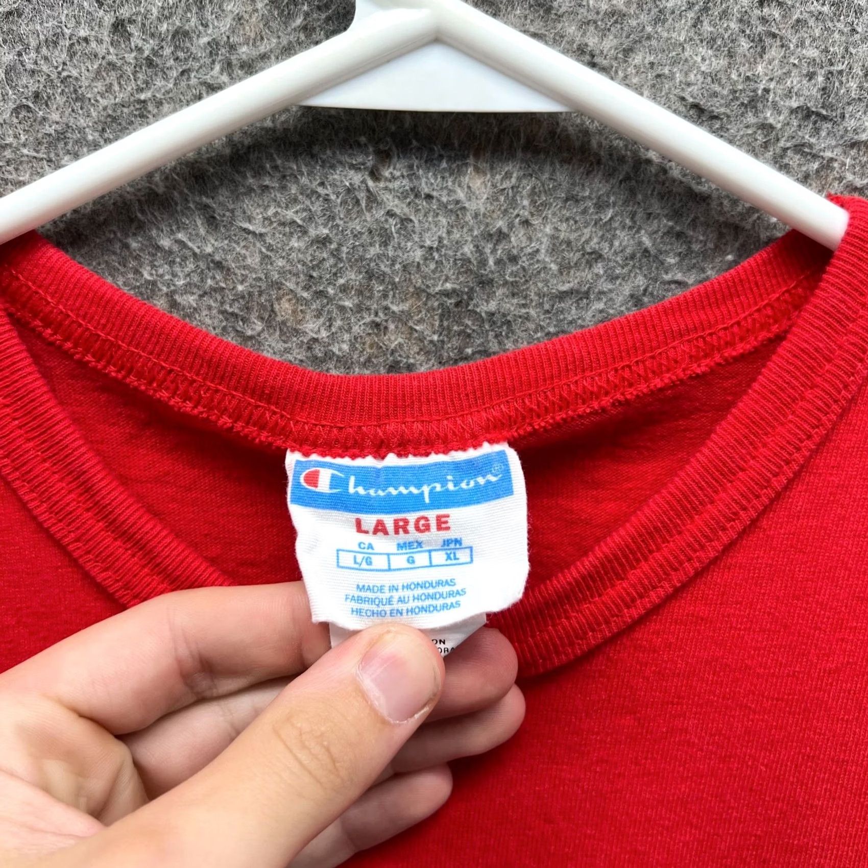 Champion VINTAGE Champion Shirt Mens Large Red Crewneck Short Sleeve Cotton Logo Tee Y2K Decade Classic Prime All Seasons Boys/Mens Size US L / EU 52-54 / 3 - 4 Thumbnail