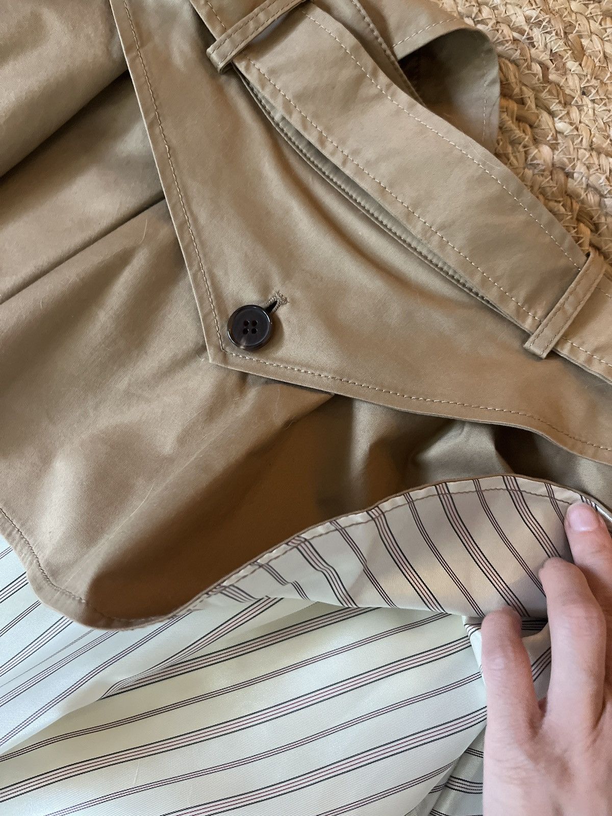 Designer Designer Two-Tone Trench Skirt with Belt Size 25" / US 0 / IT 36 - 5 Thumbnail