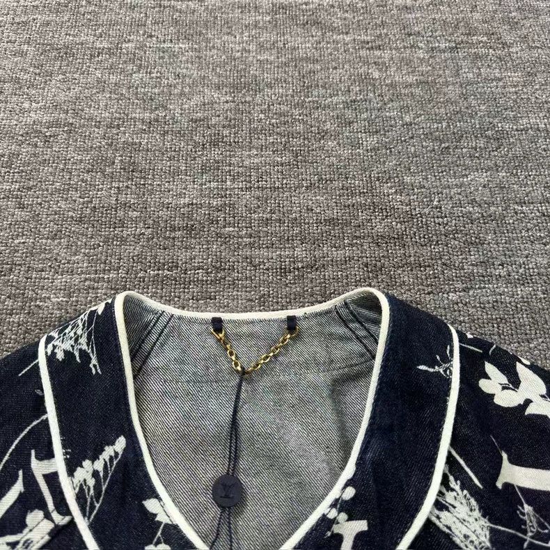 Louis Vuitton Louis Vuitton Floral printed short sleeve shirt Size US XS / EU 42 / 0 - 5 Thumbnail