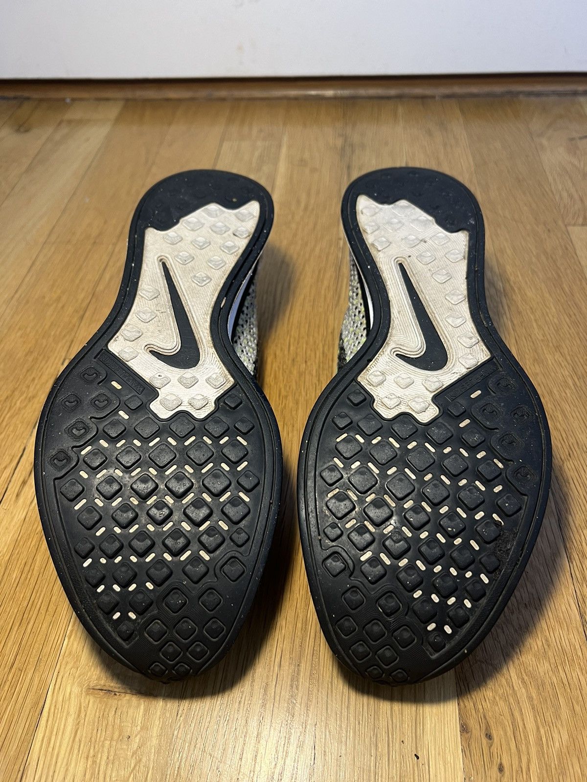 Nike Nike Flyknit Racer Size US 8.5 / EU 41-42 - 5 Thumbnail