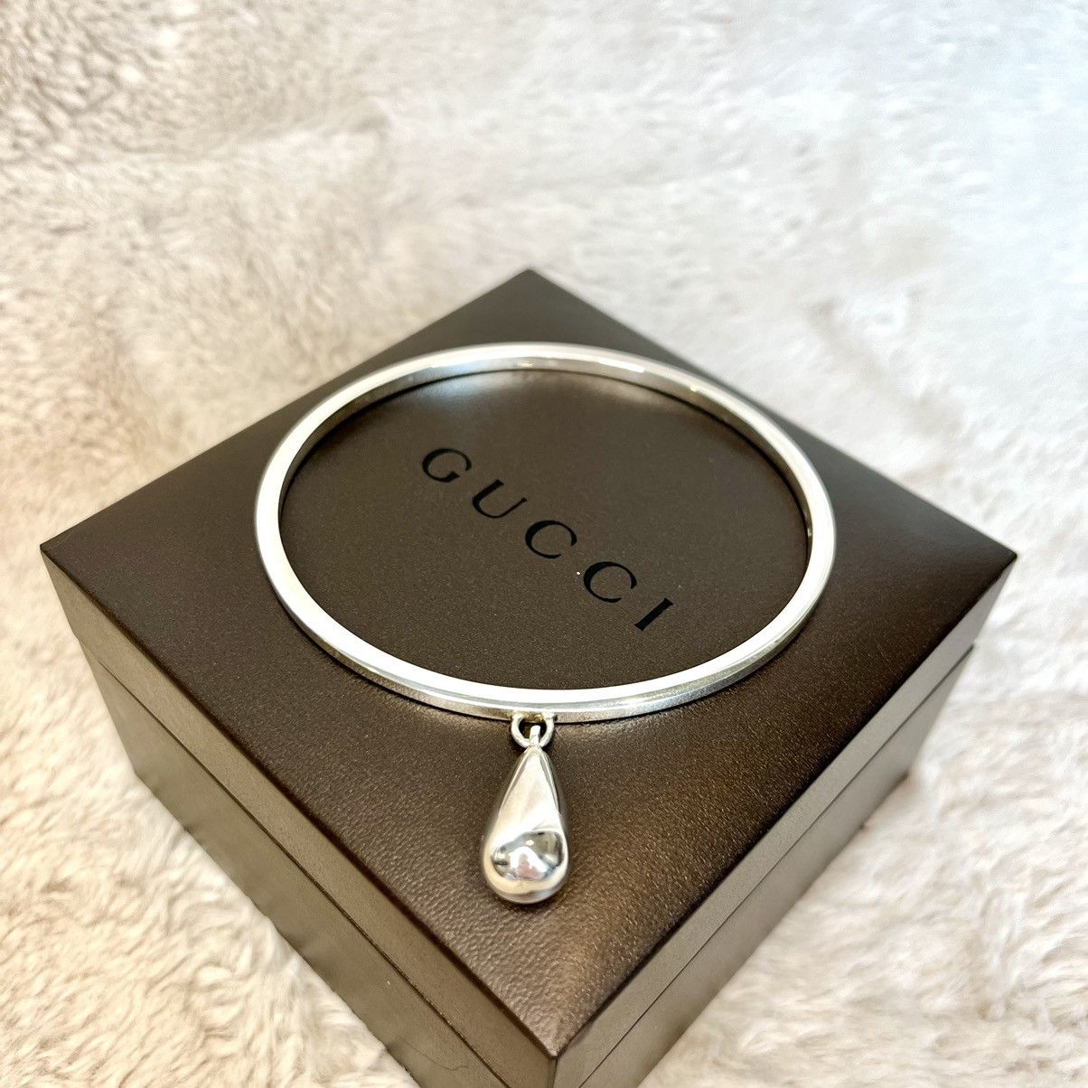 Gucci Gucci Sterling Silver Teardrop Bangle Bracelet Size ONE SIZE - 7 Thumbnail