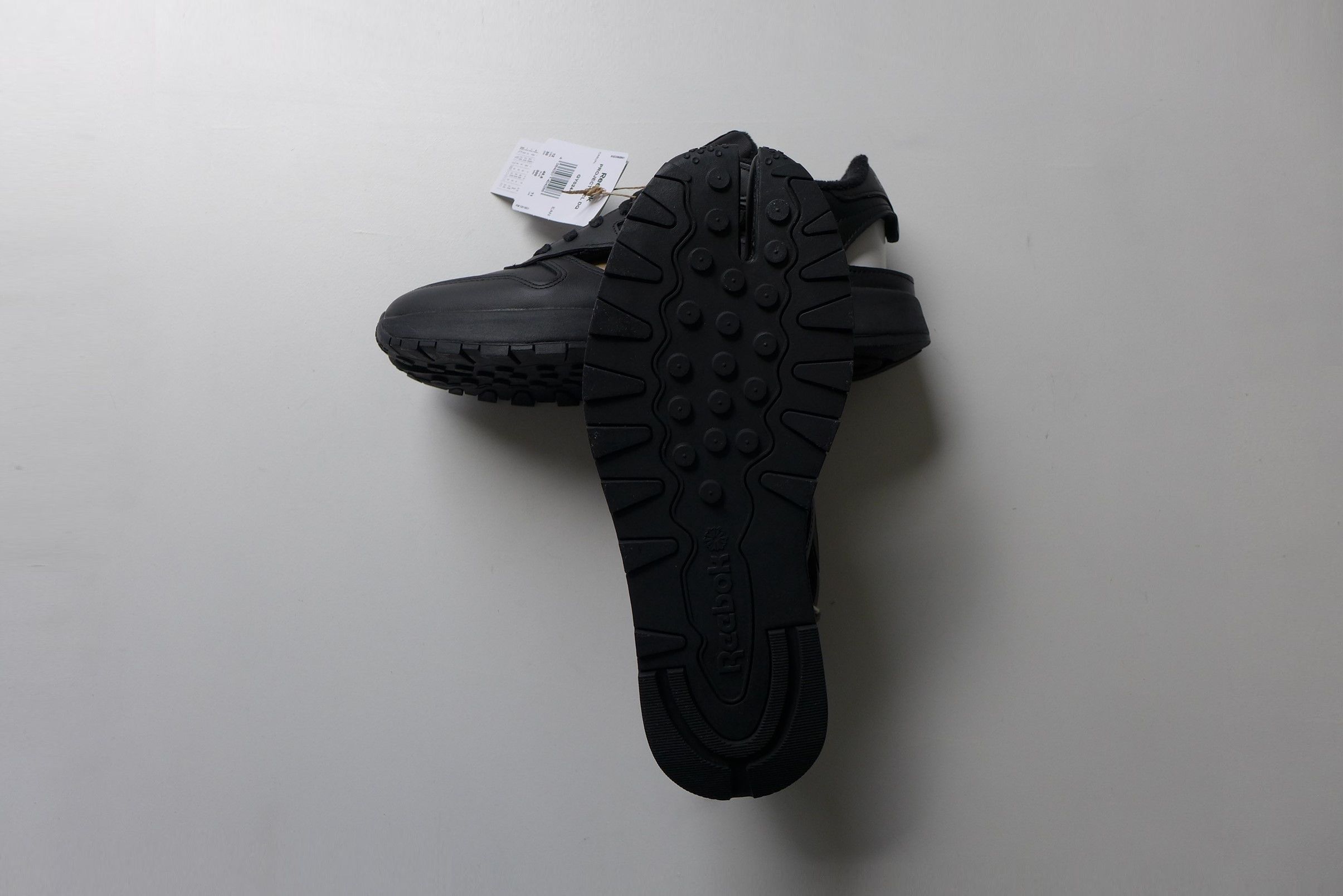 Maison Margiela Magiela x Reebok Tabi Black Classic Leather DQ Sneakers Size US 12 / EU 45 - 15 Thumbnail