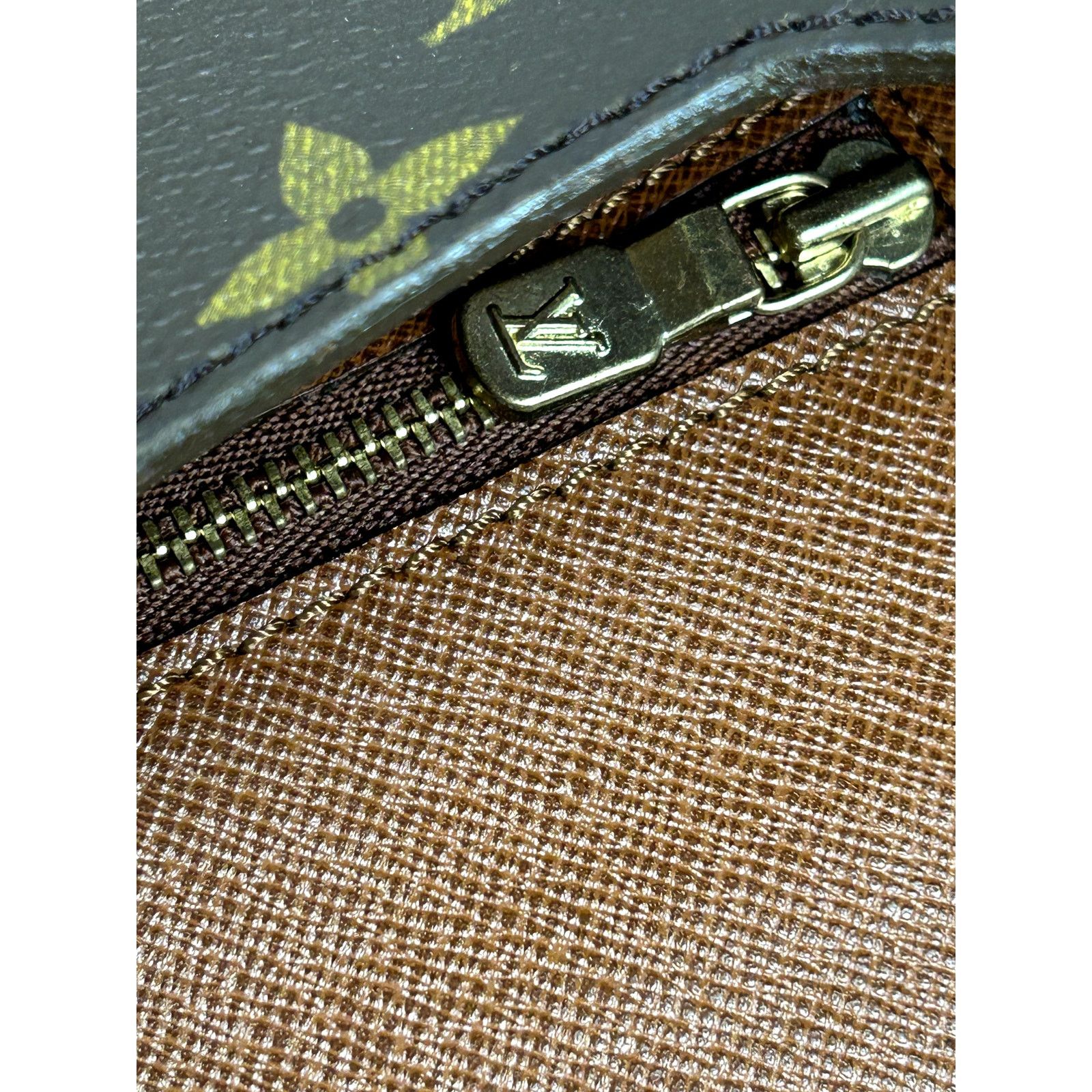 Louis Vuitton Louis Vuitton Monceau Bag Size ONE SIZE - 16 Thumbnail