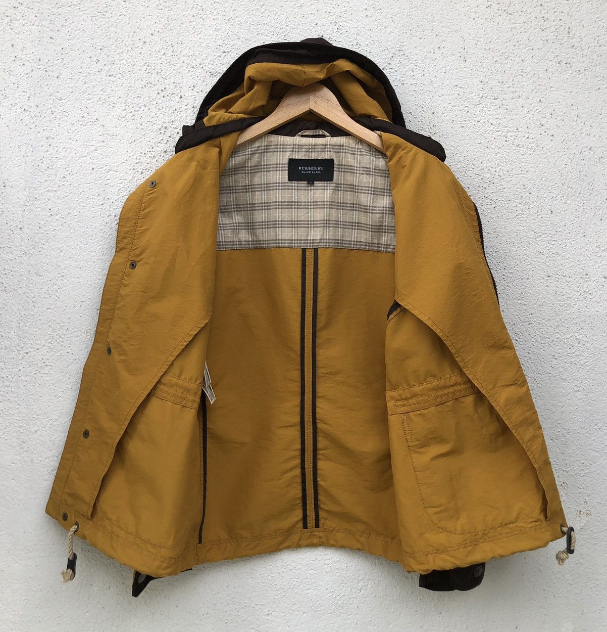 Burberry Burberry Black Label Nylon Mountain Parka Jacket Size US M / EU 48-50 / 2 - 17 Thumbnail