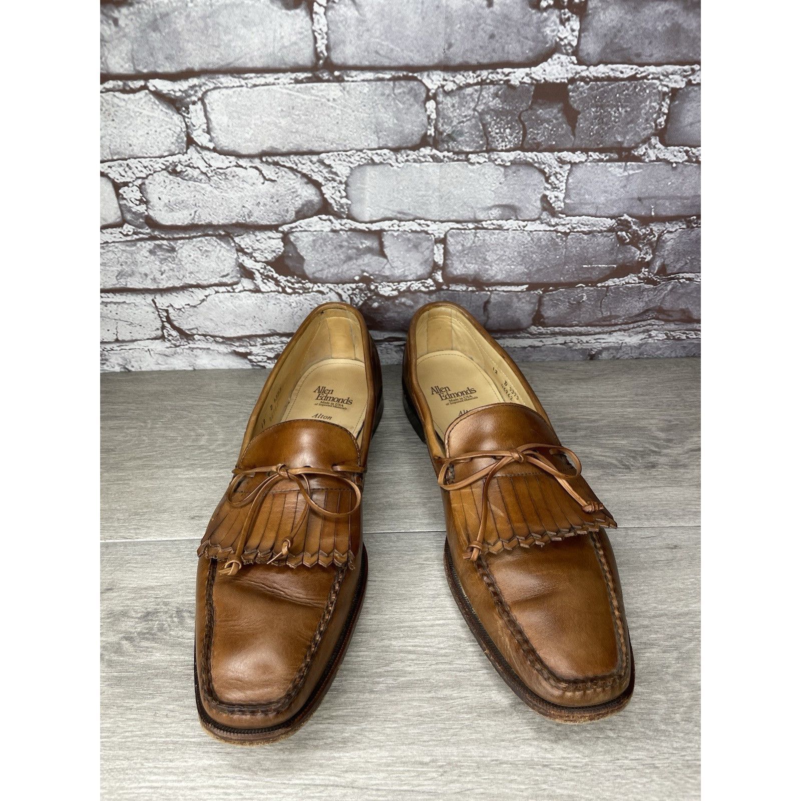 Allen Edmonds Allen Edmonds Alton USA Brown Leather Kiltie Square Toe Loaf Size US 12 / EU 45 - 15 Thumbnail