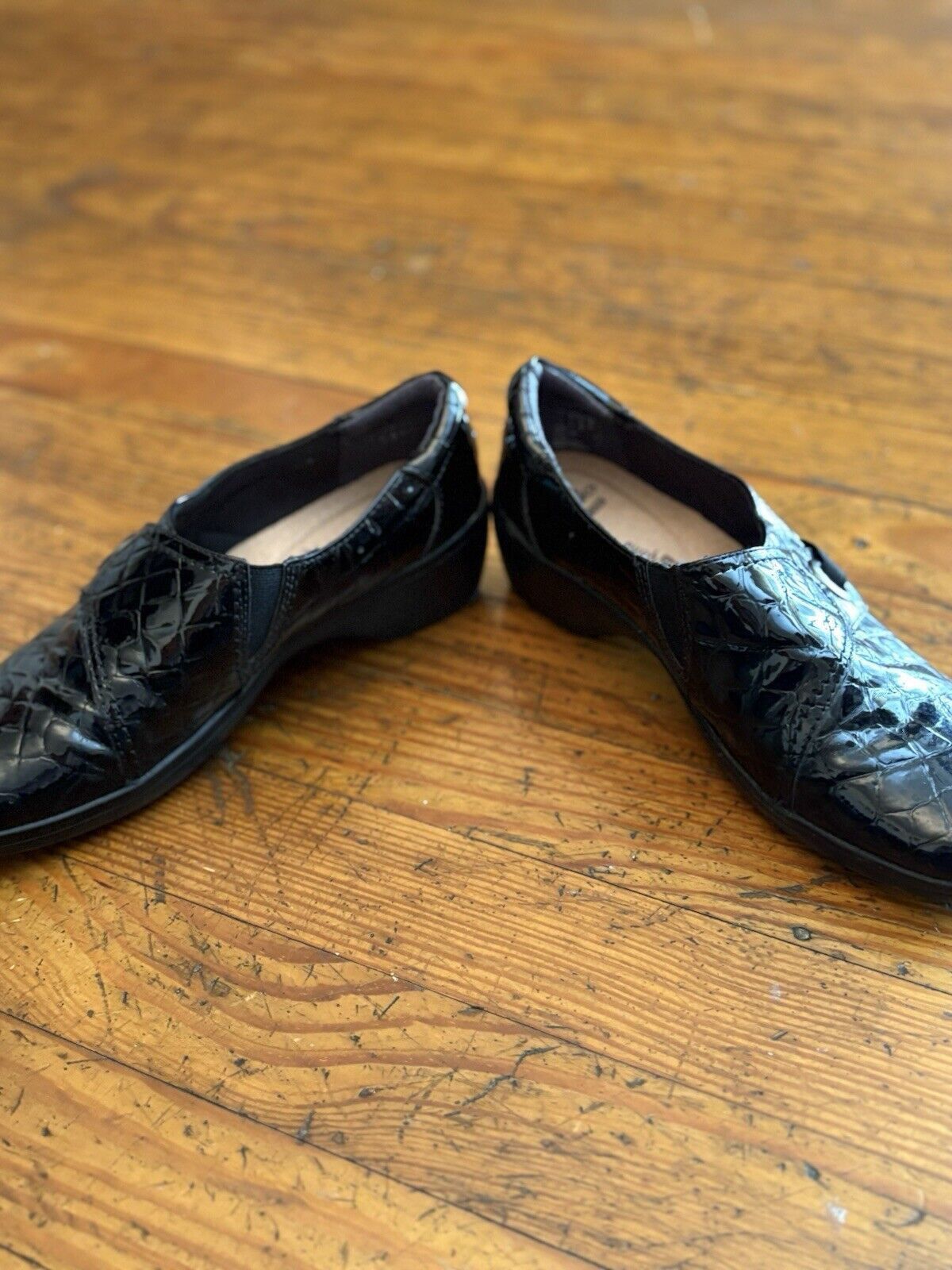Other CLARKS May Carina Slip On Patent Crocodile US 7.5M Size US 7.5 / IT 37.5 - 8 Thumbnail