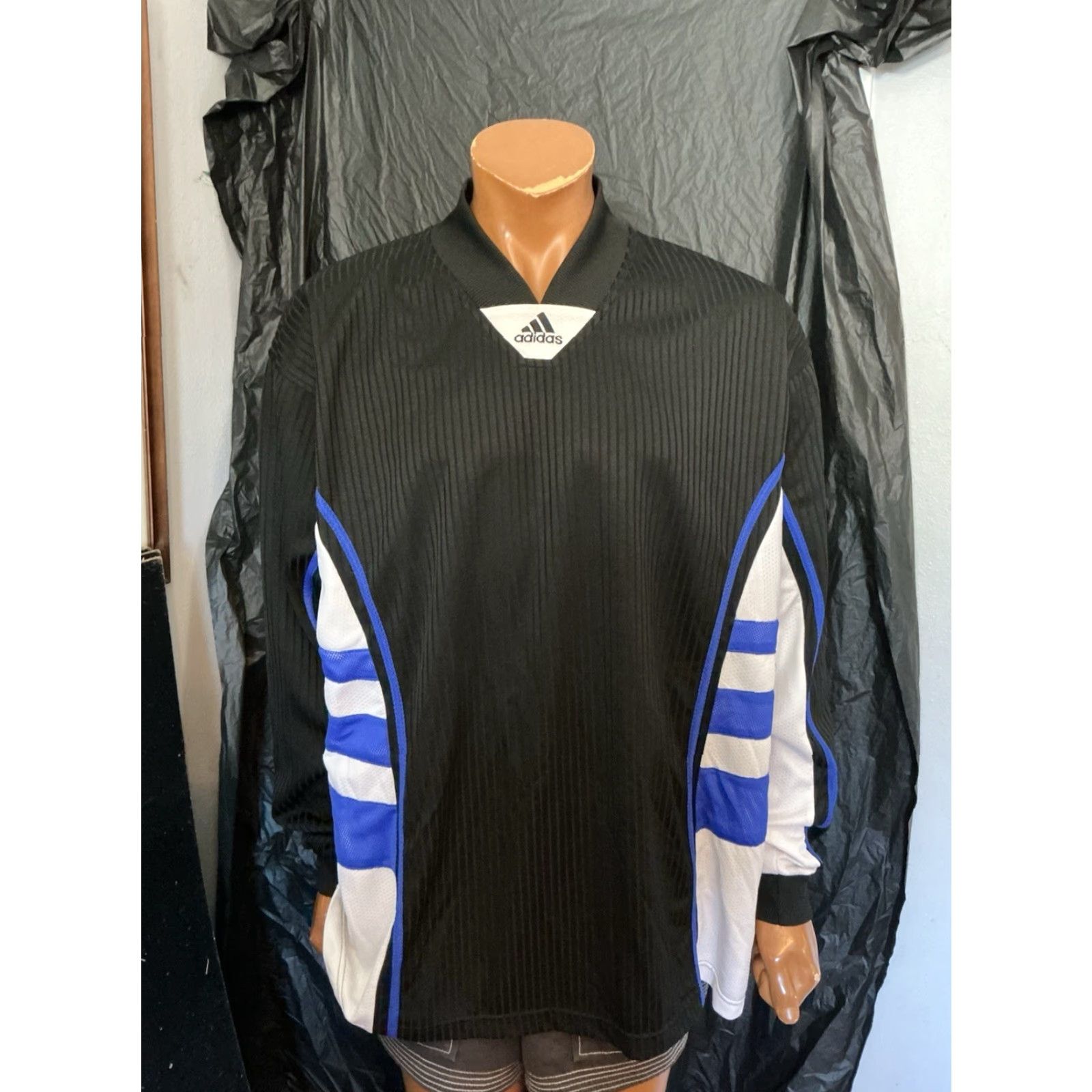 Adidas VINTAGE Adidas Soccer Jersey Long Sleeve XL Mens 90s Black Goalkeeper Football Size XL Size US XL / EU 56 / 4 - 7 Thumbnail