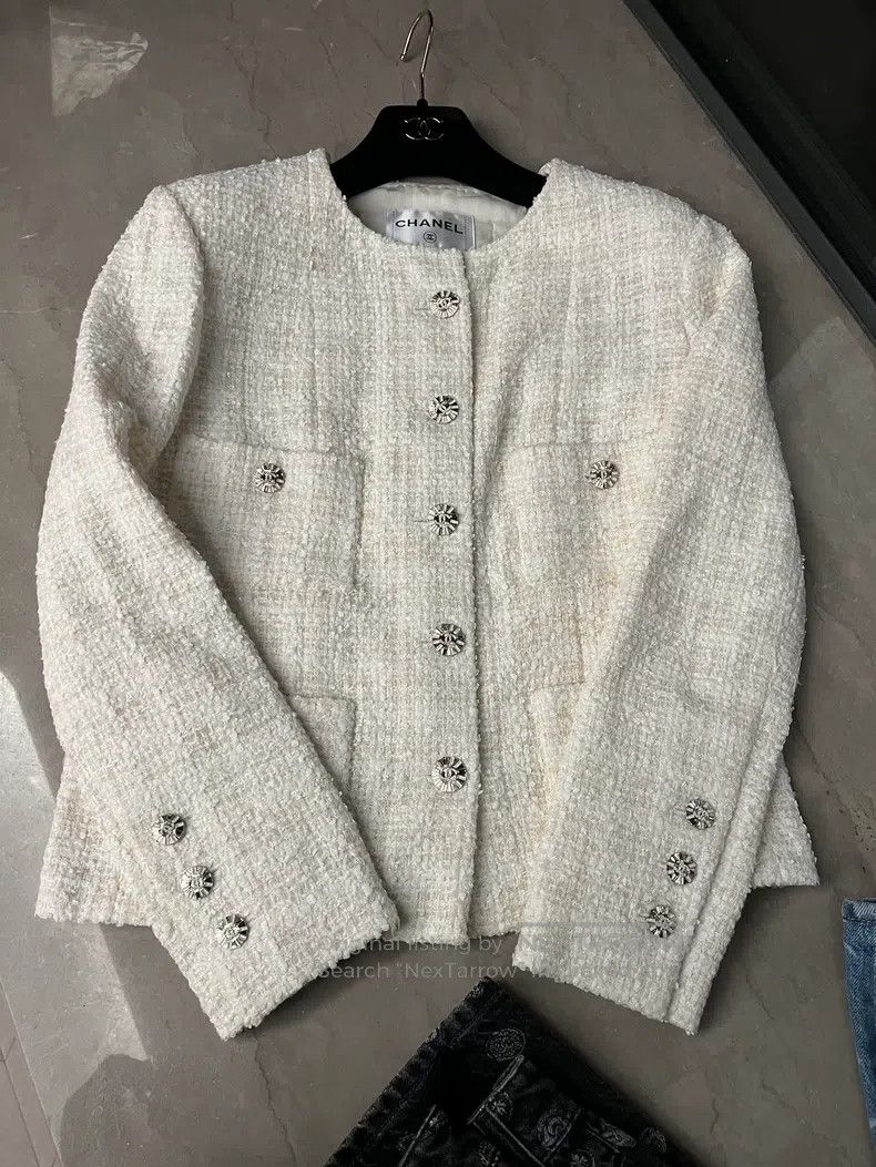 Chanel Chanel 23c White Moonlight Jacket Size XS / US 0-2 / IT 36-38 - 1 Thumbnail