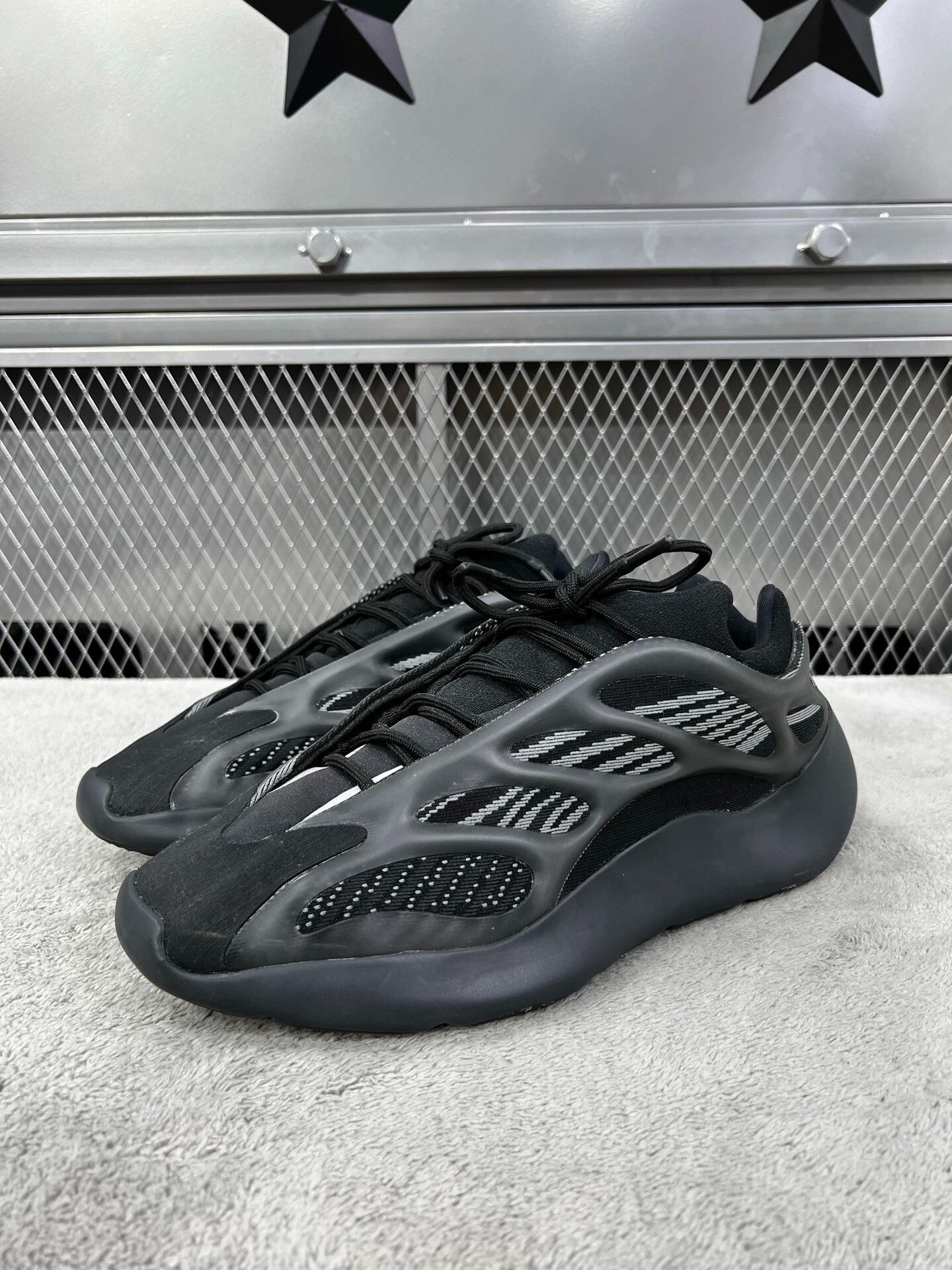 Adidas Adidas YEEZY Black Lowtop Sneakers 44 Men Size US 10.5 / EU 43-44 - 1 Thumbnail