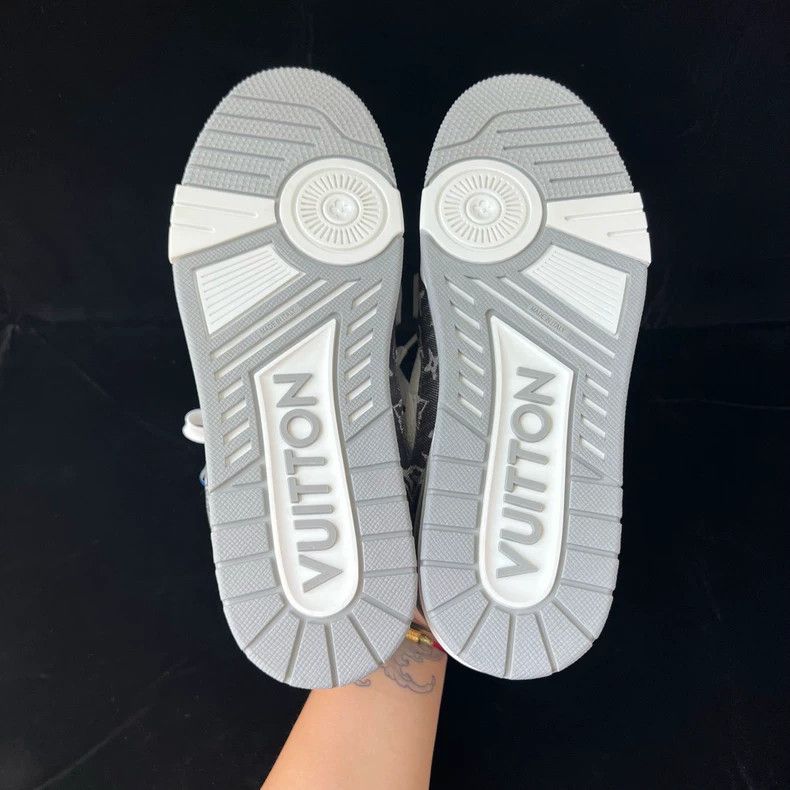 Louis Vuitton Louis Vuitton Trainer Sneakers Size US 7 / EU 40 - 6 Thumbnail