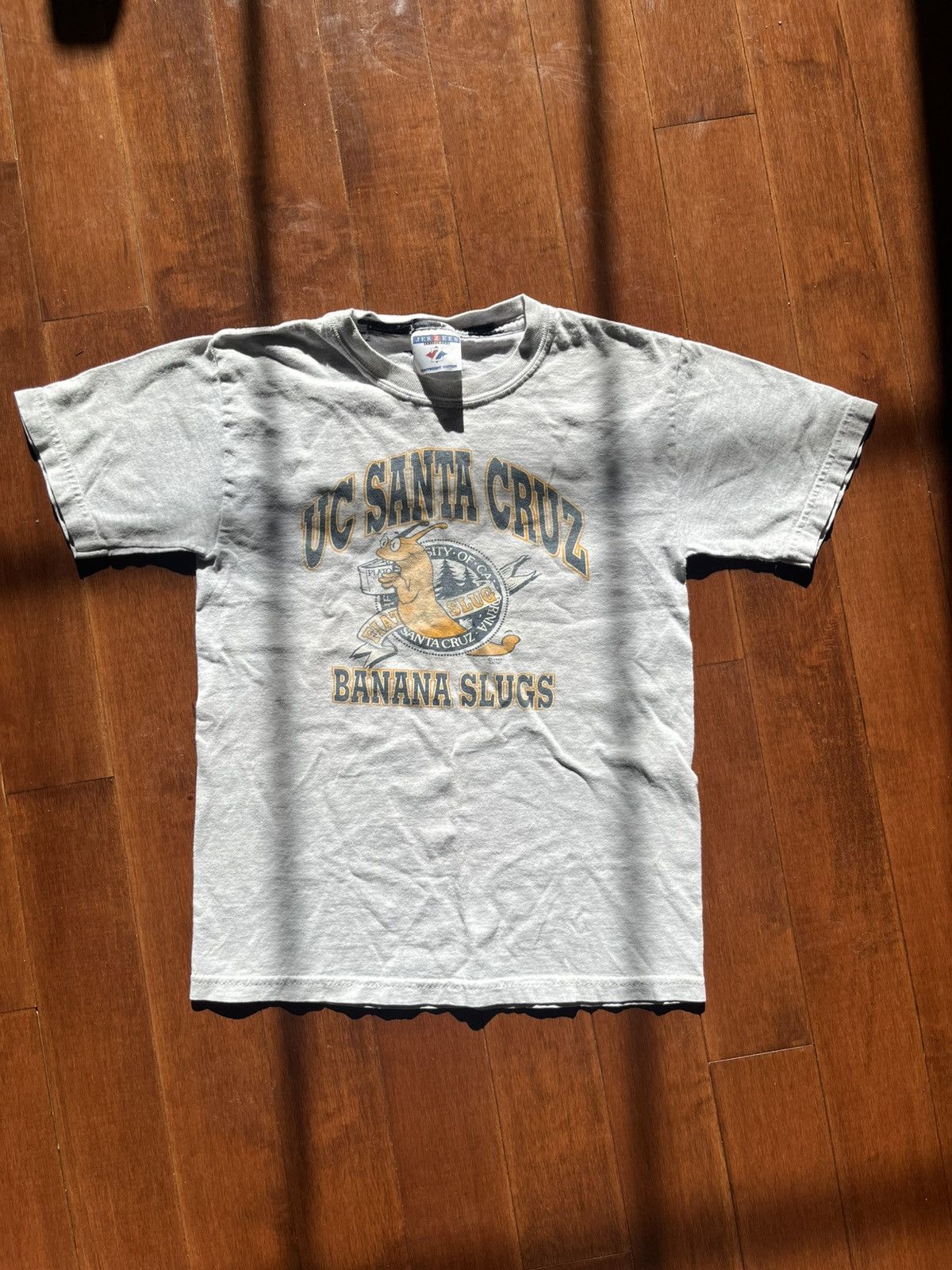 Vintage Vintage “Banana Slugs” Baby Tee Size S / US 4 / IT 40 - 1 Thumbnail
