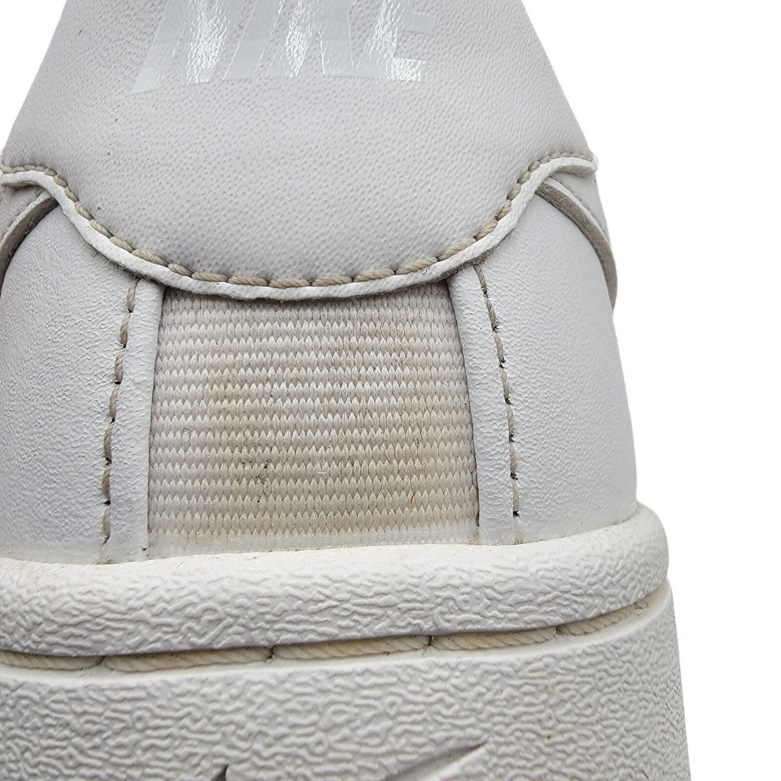 Nike Nike Court Royale 2 Low 'Triple White' Mens Sz 11 CQ9246 101 Size US 11 / EU 44 - 9 Thumbnail