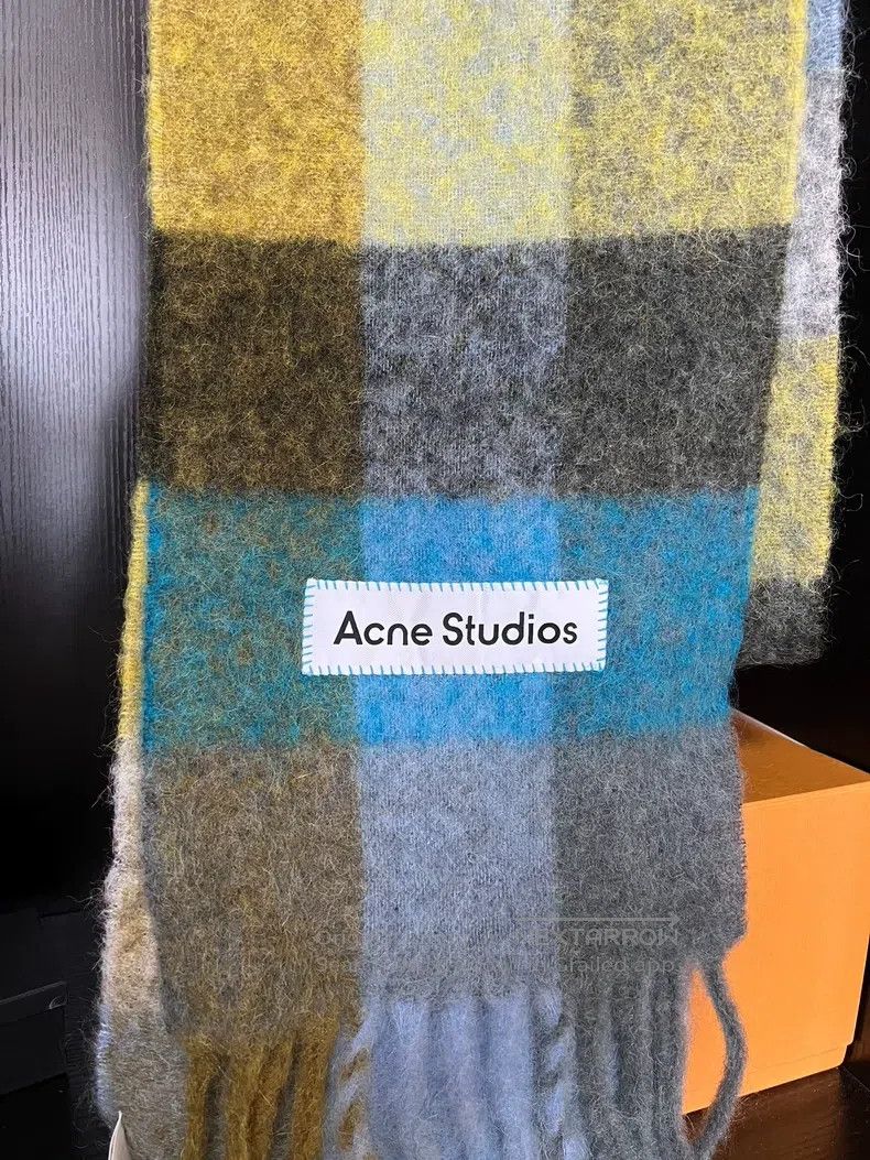 Acne Studios Acne Studios Classic Mohair Checkered Scarf - Olive Green/ Size ONE SIZE - 2 Thumbnail