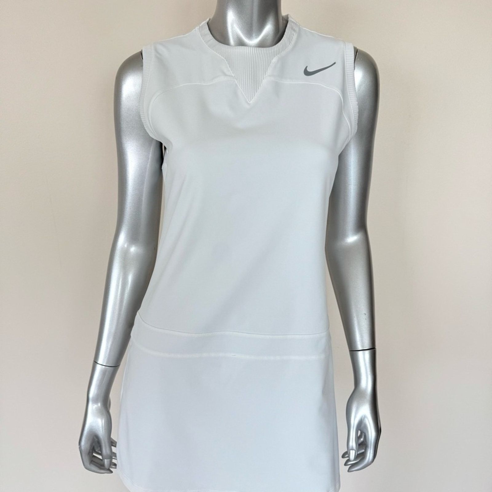 Nike NEW!! NIKE women tennis dress size L Size L / US 10 / IT 46 - 2 Thumbnail