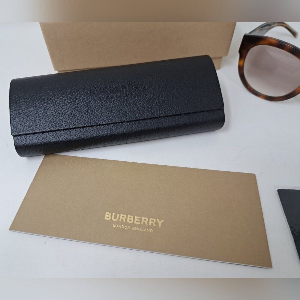 Burberry NWT Burberry Sunglasses Dark Havana Brown Gradient Round B4 Size ONE SIZE - 7 Thumbnail