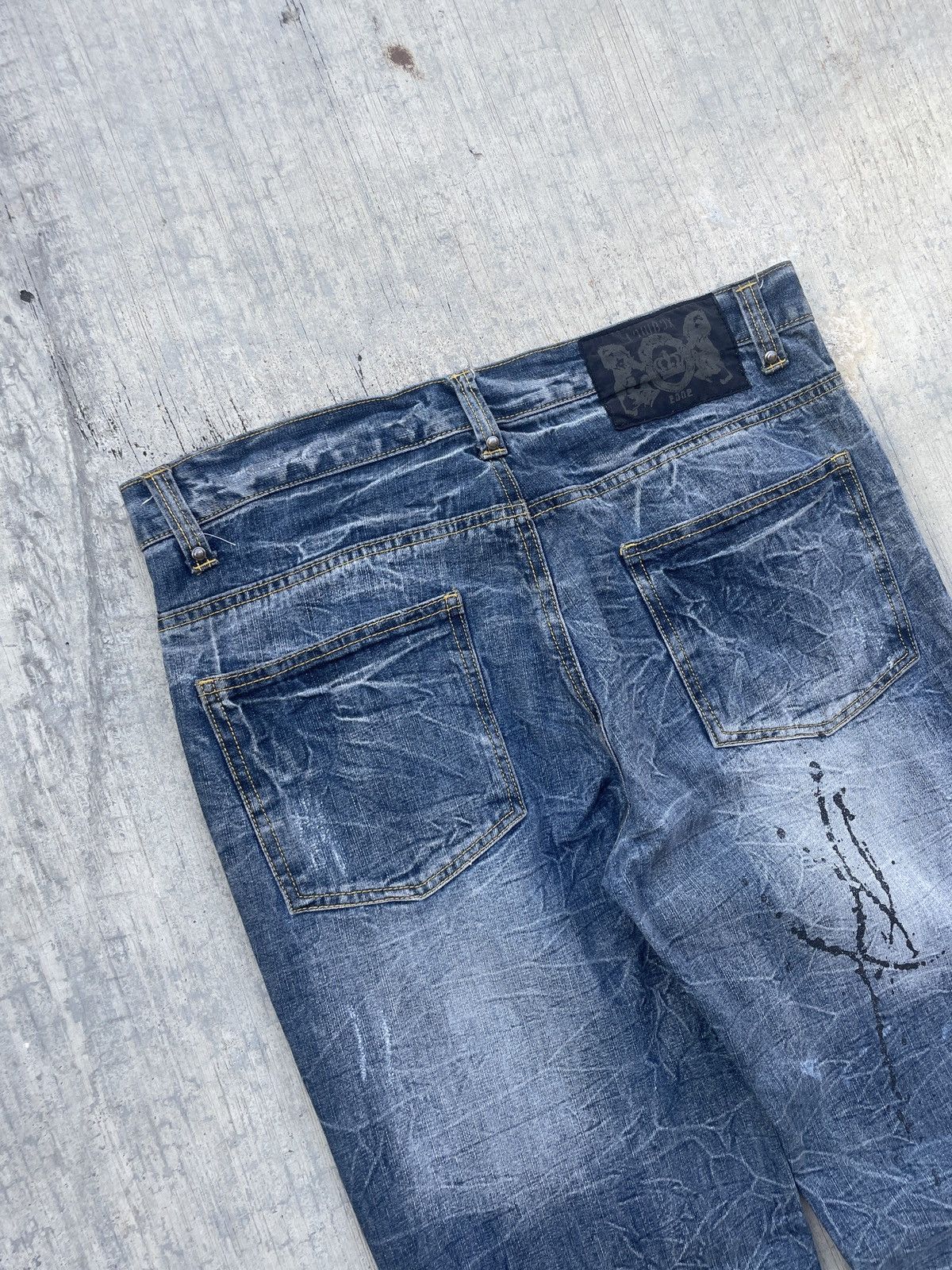 LOWBOX 💥RARE💥2000s JAPANESE BRAND LOWBOX DISTRESSED SPLATTER FLARE Size US 34 / EU 50 - 10 Thumbnail