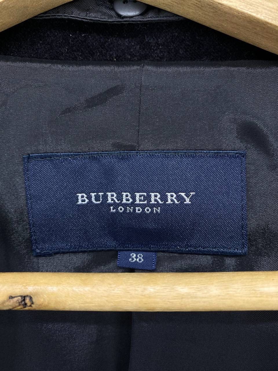 Burberry Vintage Burberry London Faux Fur Hooded Velvet Jacket Size XS / US 0-2 / IT 36-38 - 8 Thumbnail