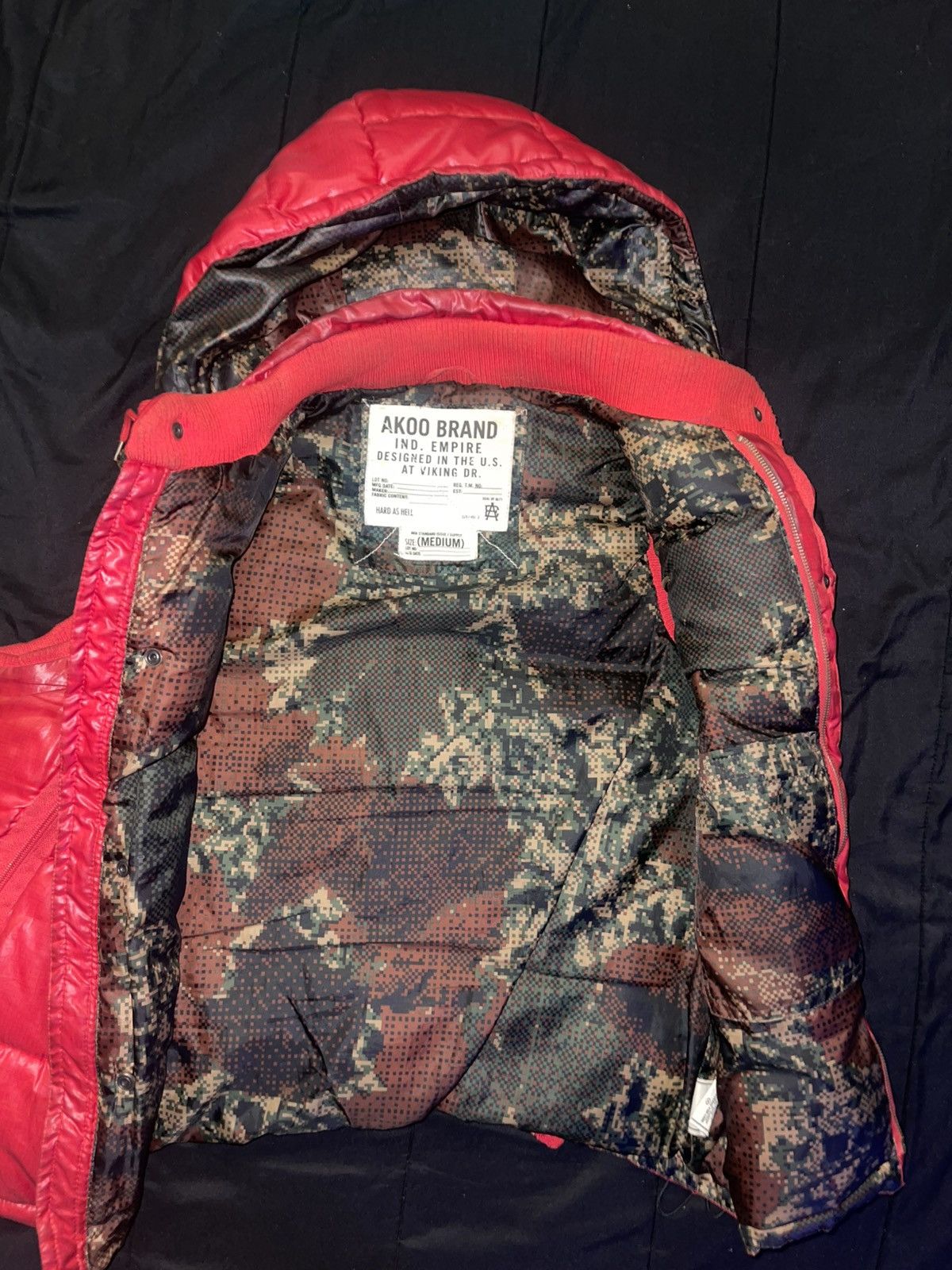 AKOO Vintage Y2K AKOO Puffer Vest - Bright Red w/ Camouflage Size US M / EU 48-50 / 2 - 3 Thumbnail