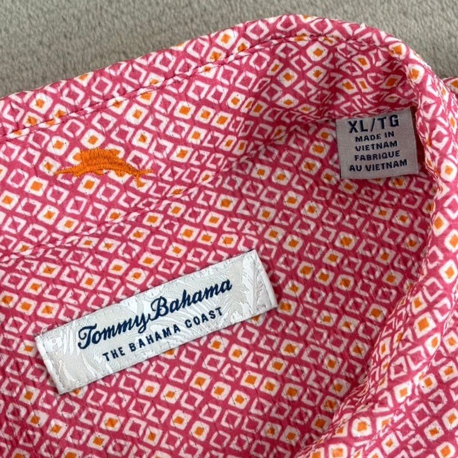 Tommy Bahama Tommy Bahama Island Zone Bahama Coast Paquito Geo IslandZone Pink Shirt Men XL Size US XL / EU 56 / 4 - 2 Thumbnail