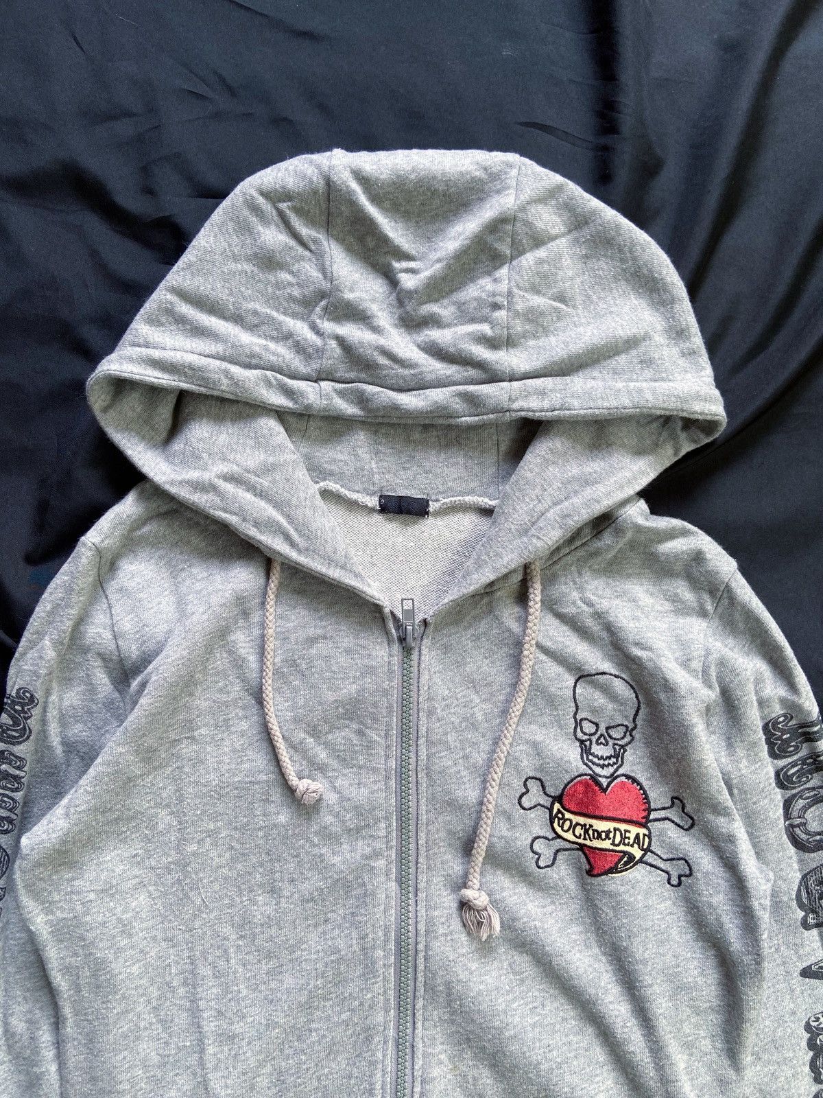 Japanese Brand 🌸ROCK NOT DEAD ZIP HOODIE Size US S / EU 44-46 / 1 - 2 Thumbnail