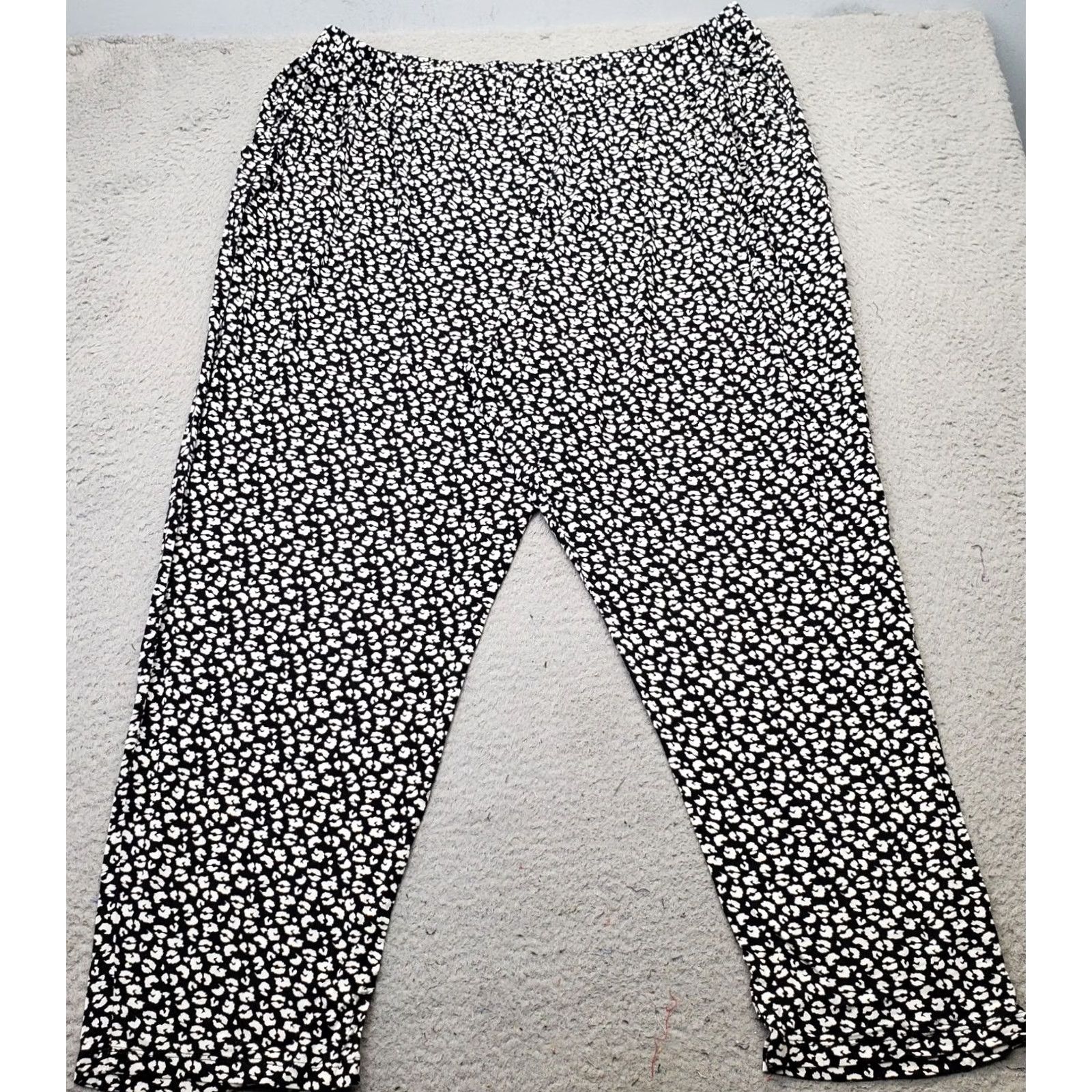 Vintage Bobeau Womens 3X Multi Leopard Print Boho Pants Regular Fit Stretch Elastic Waist Denim-like? No. Size 40" / US 18 - 2 Thumbnail