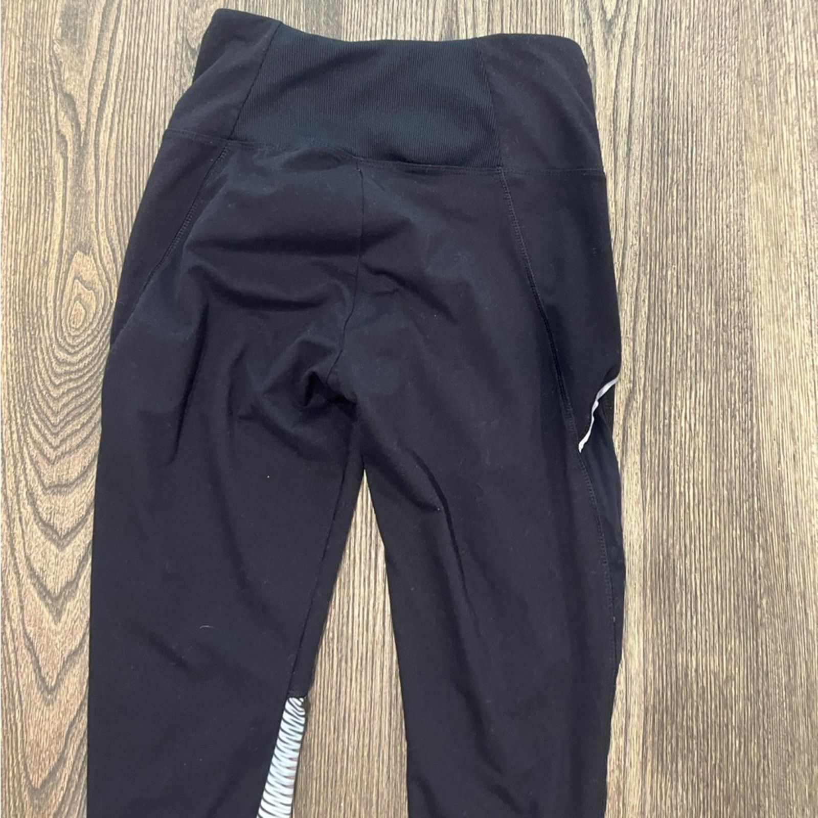 Bally Bally Total Fitness Leggings 7/8 Cropped Yoga Gym Black Size 28" / US 6 / IT 42 - 8 Thumbnail