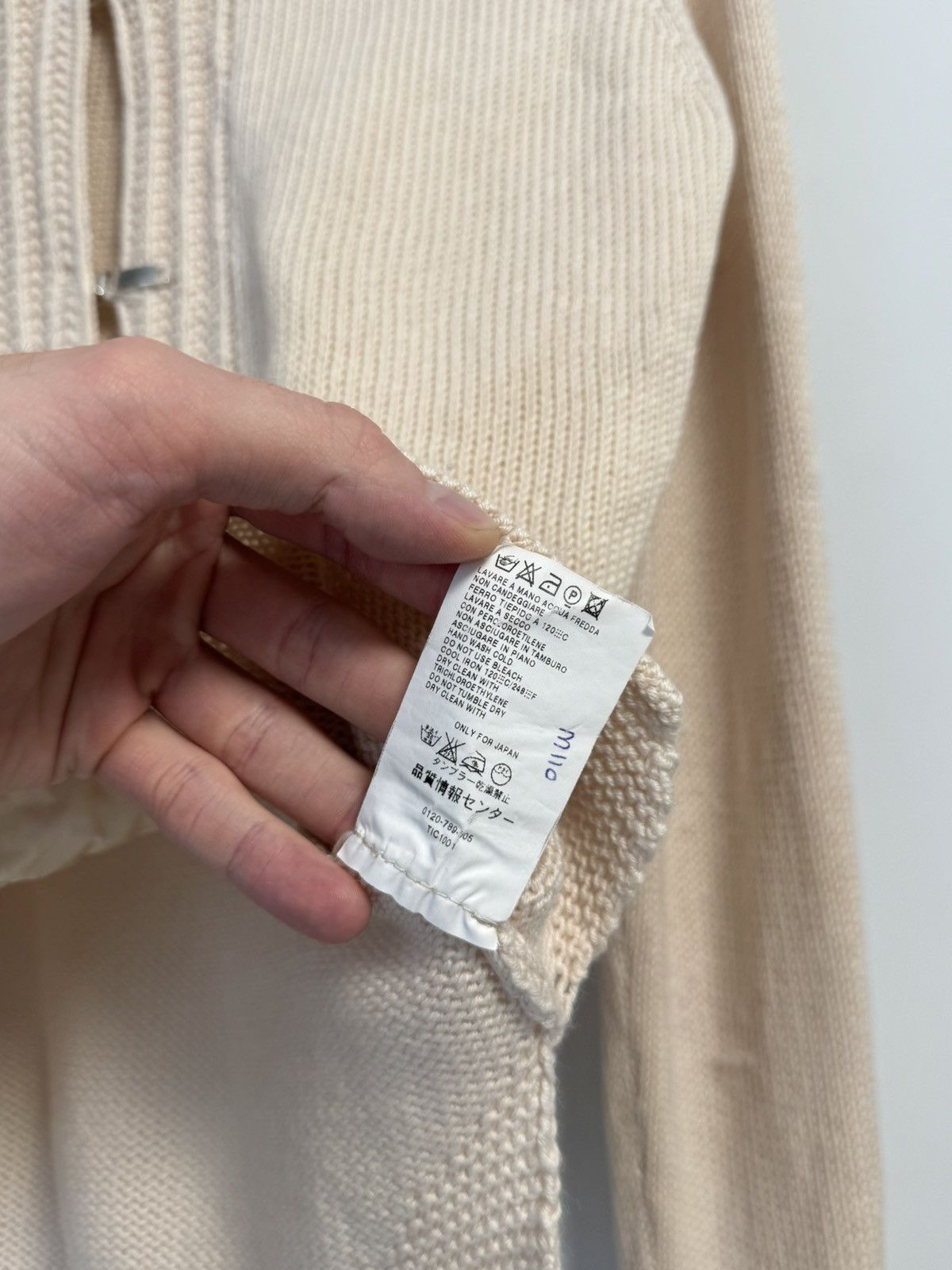 Max Mara × Vintage Max Mara Vintage Women’s cardigan Y2K style wool Size S / US 4 / IT 40 - 9 Thumbnail