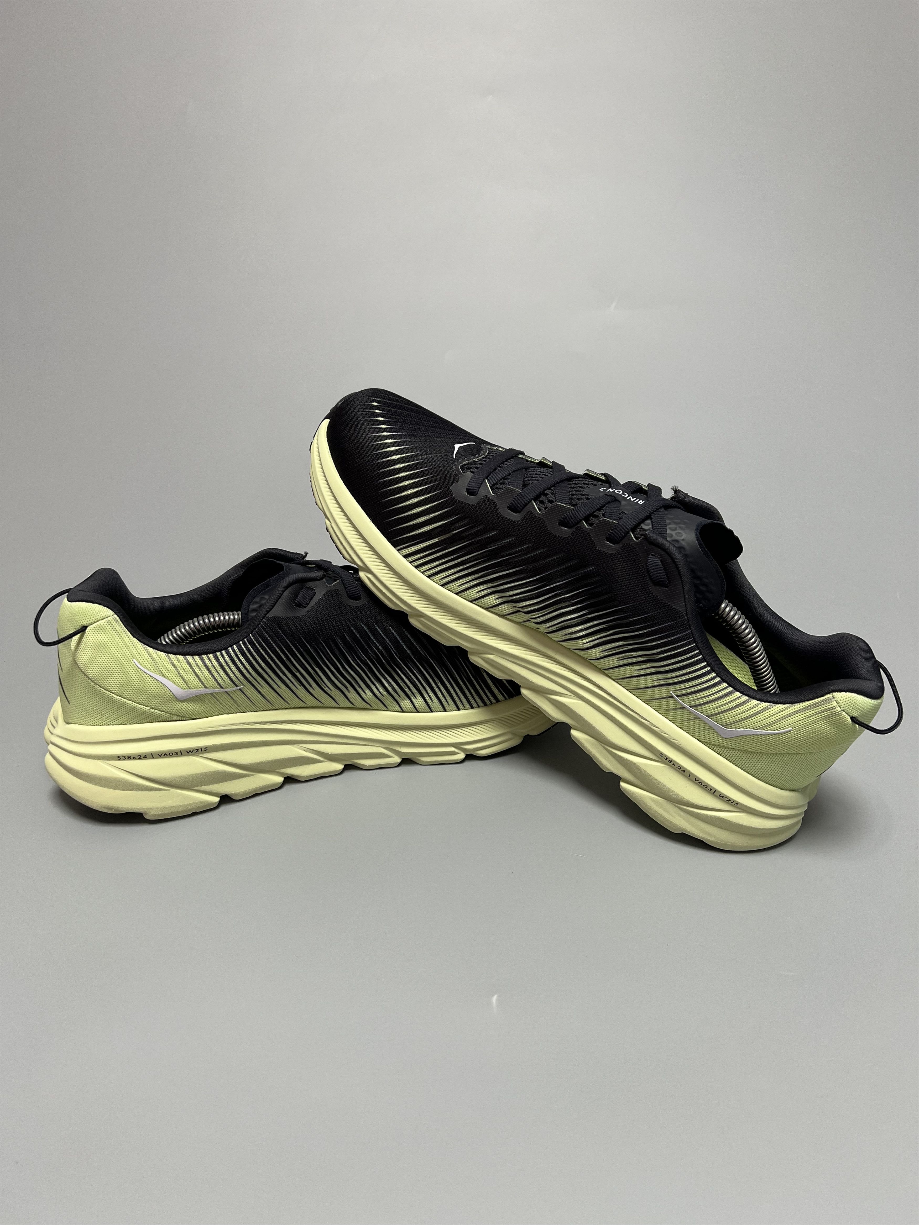 Hoka 10.5D Hoka One One Rincon 3 Running Shoes Gym Walking Size US 10.5 / EU 43-44 - 5 Thumbnail