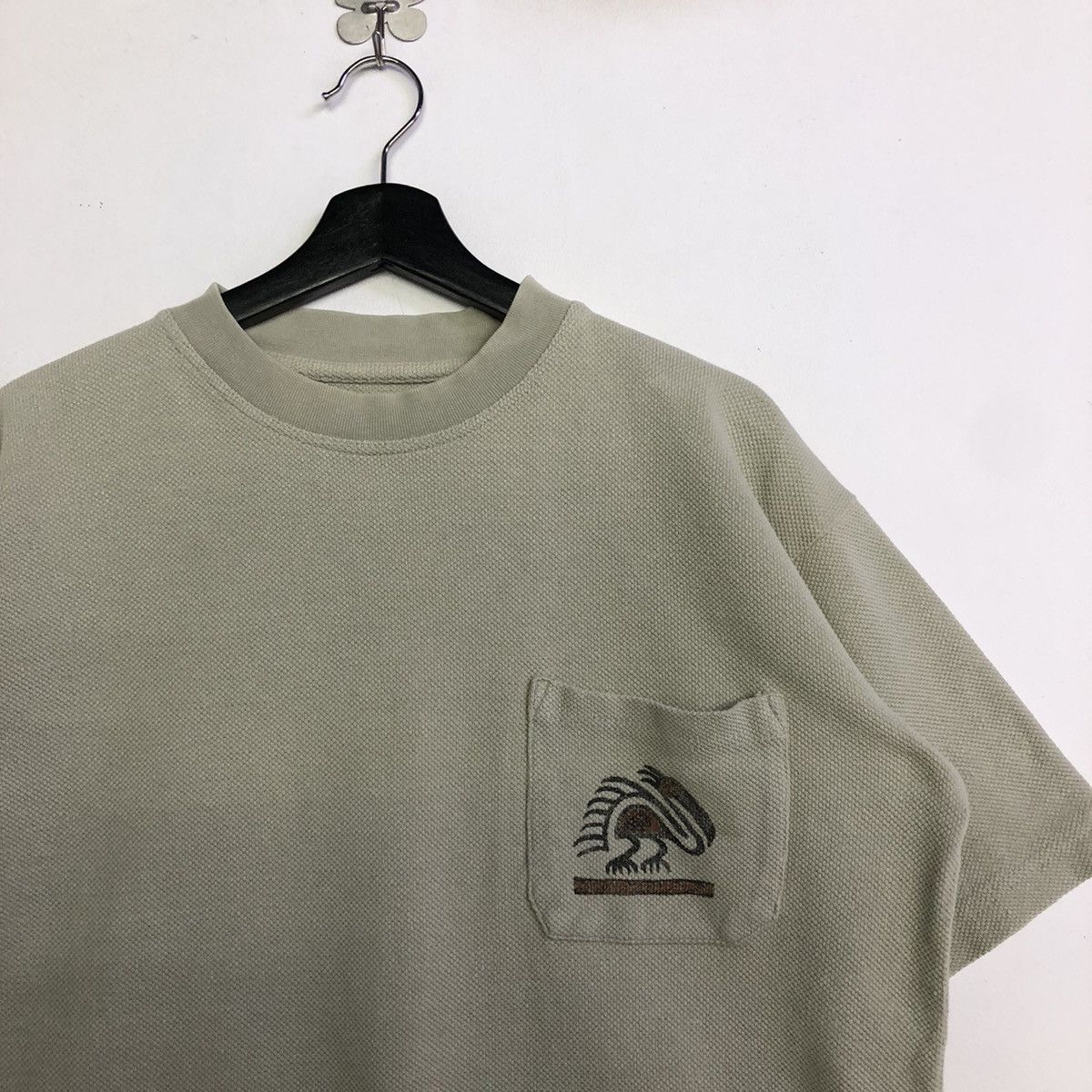 Jack Wolfskin Vintage Jack Wolfskin Native Graphic Pocket Waffle Tshirt Size US M / EU 48-50 / 2 - 3 Thumbnail