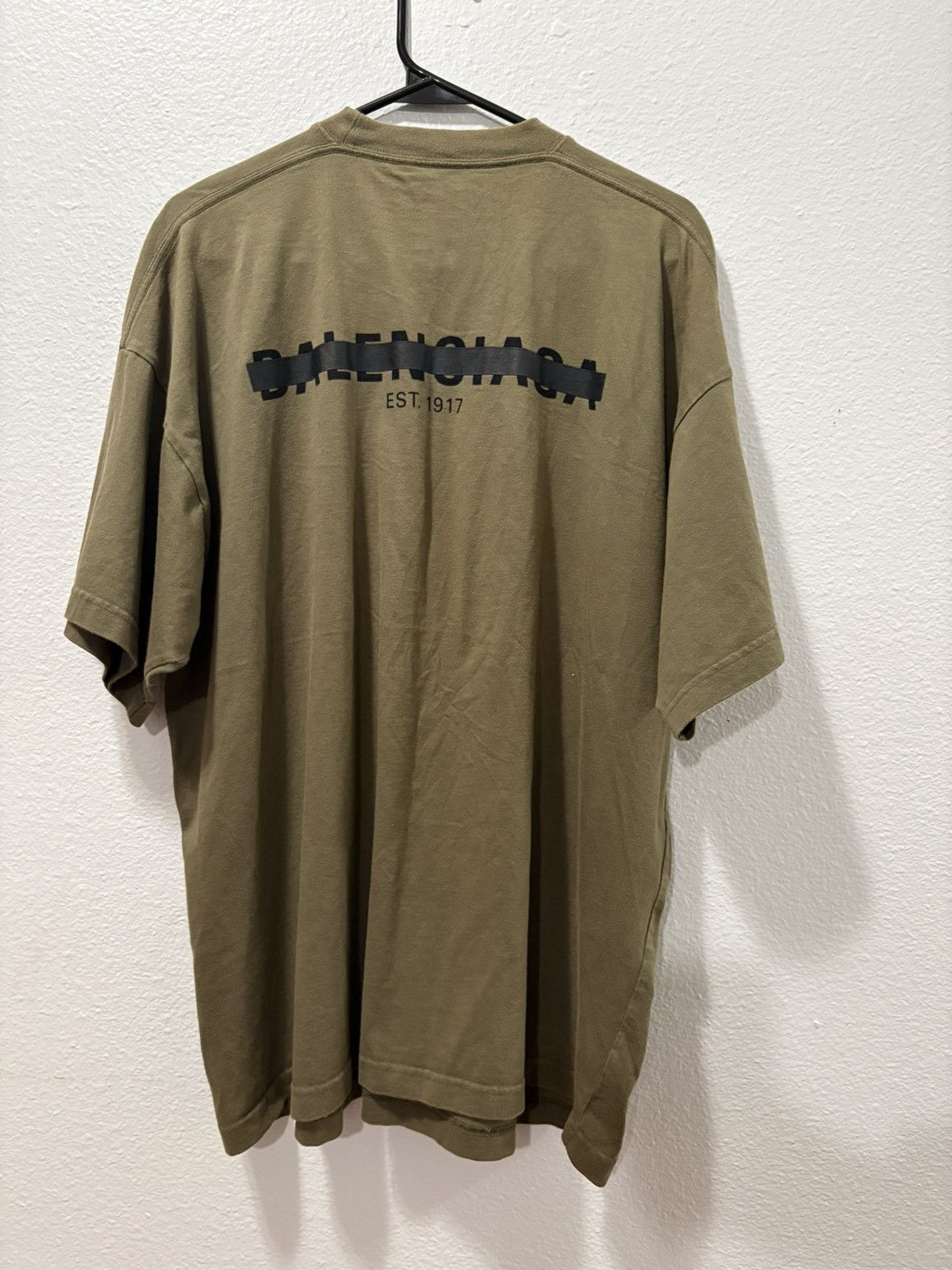 Balenciaga Balenciaga strength through oversized green T-shirt large Size US L / EU 52-54 / 3 - 2 Thumbnail