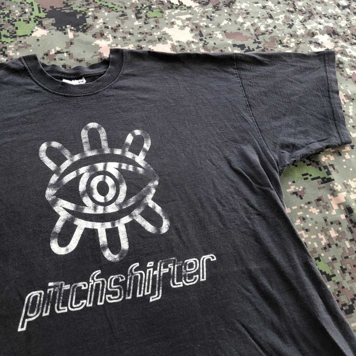 Band Tees × Vintage Vtg 00s Pitchshifter Band Tshirt Size US XL / EU 56 / 4 - 1 Thumbnail