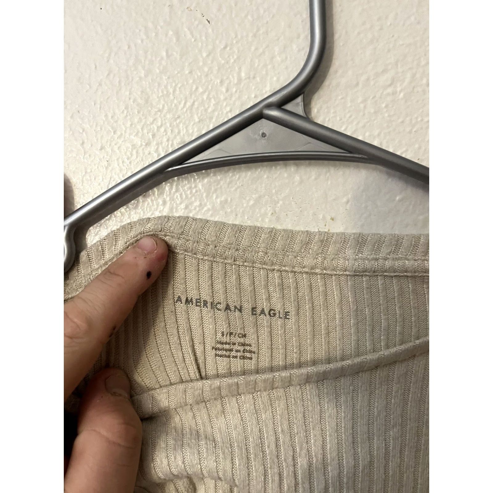 Vintage American Eagle Casual Fitted Ribbed Crop Top Long Sleeve Beige Small Women’s Size S / US 4 / IT 40 - 2 Thumbnail