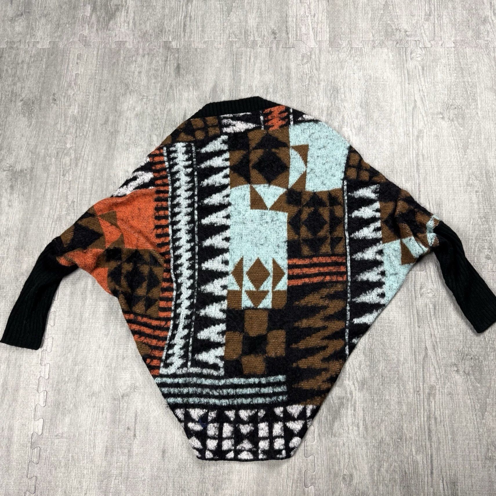 Bcbgmaxazria BCBGMAXAZRIA Cardigan S/M Knit Open Boho Peasant Geometric Multicolor Raglan Sleeve Womens Size S / US 4 / IT 40 - 5 Thumbnail