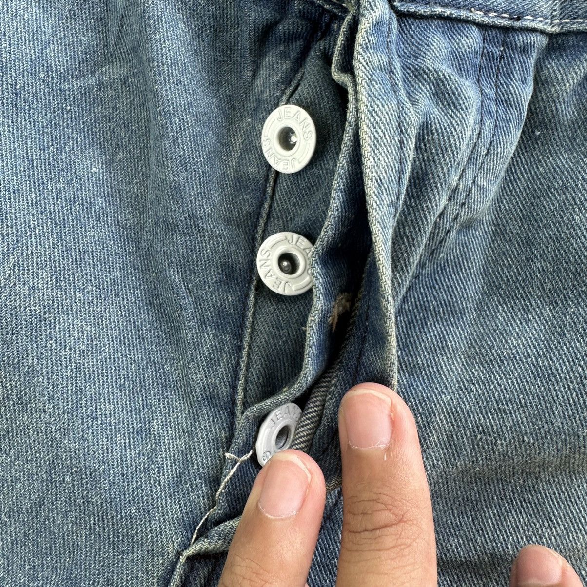 Japanese Brand Vintage Japanese Distressed Faded Denim Jean Pant W34 Size US 34 / EU 50 - 5 Thumbnail