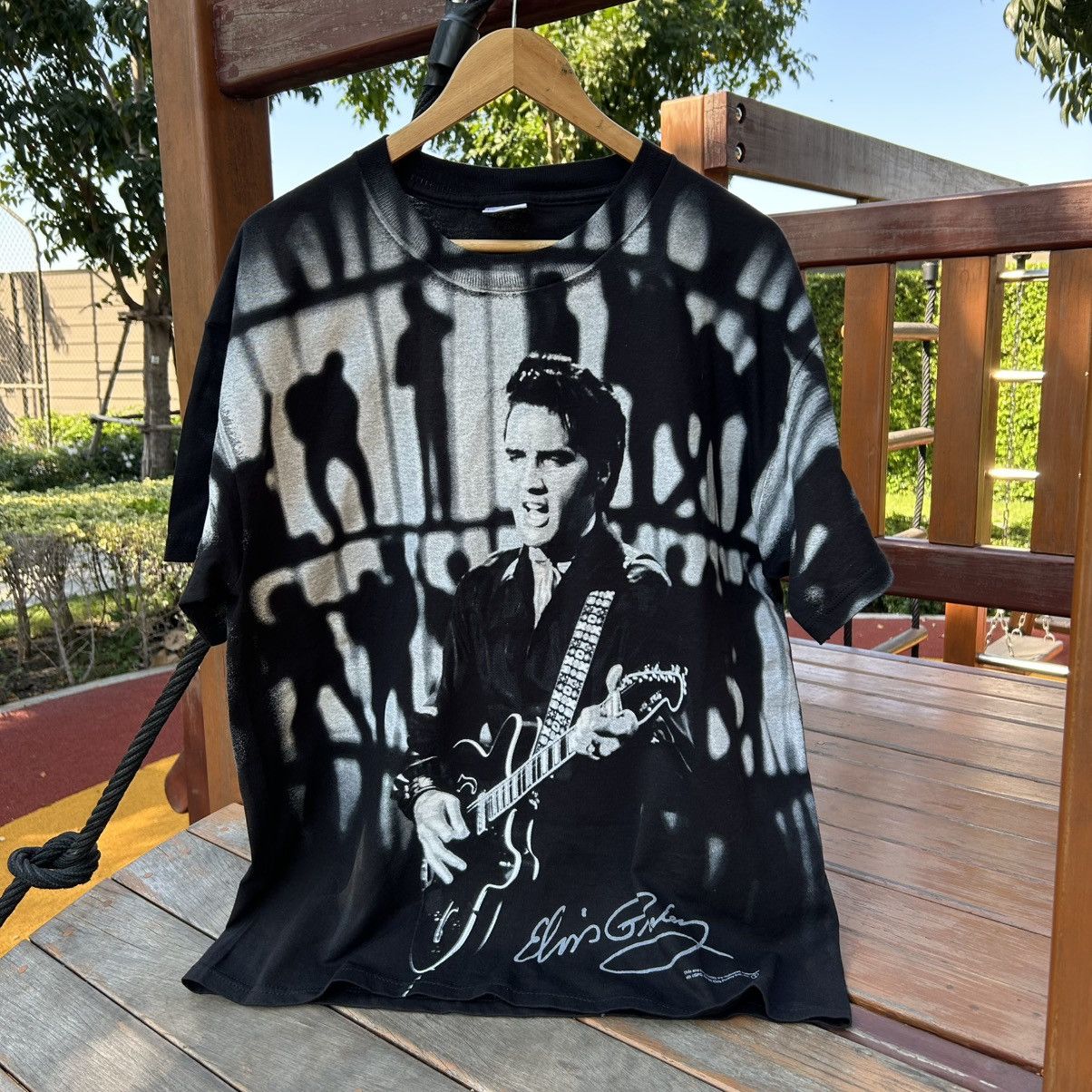 Band Tees Elvis Presley over print 2000 Size US XL / EU 56 / 4 - 5 Thumbnail