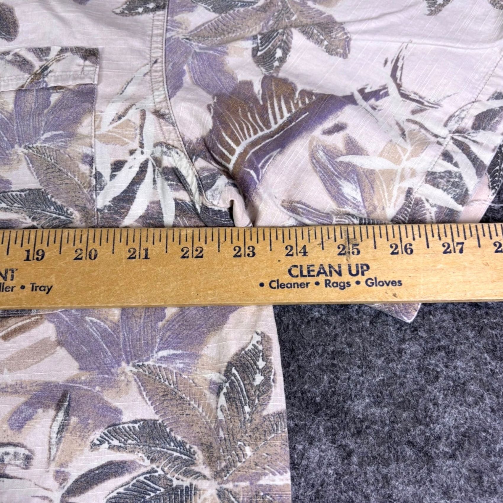 Vintage Columbia PFG Shirt Men Short Sleeve Button-Up Beige Floral Nautical 49in Chest Large L Summer Spring Casual Travel Mens Size US L / EU 52-54 / 3 - 3 Thumbnail