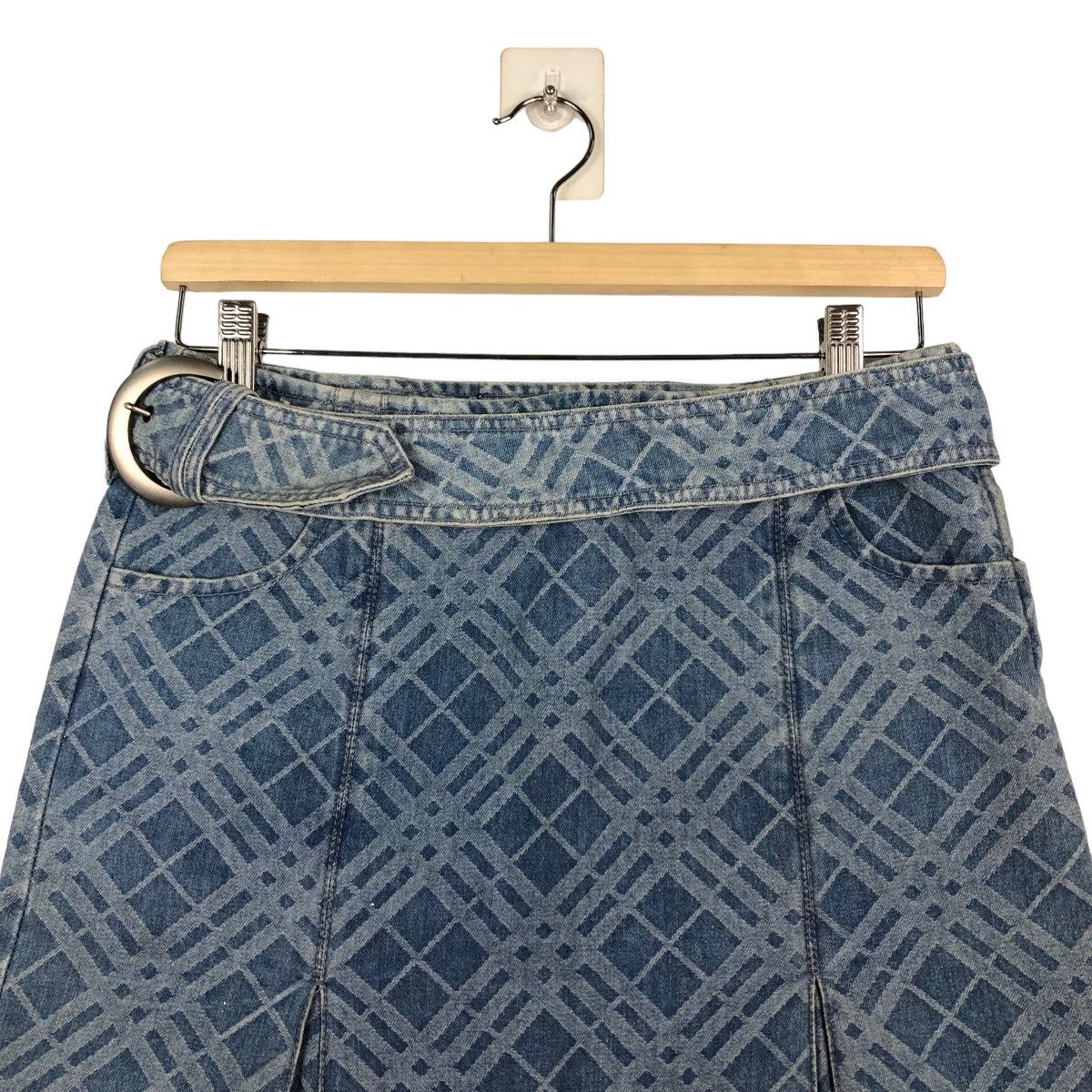 Burberry 🔥Denim Skirt Vintage Burberry London Blue Label Size 28" / US 6 / IT 42 - 2 Thumbnail