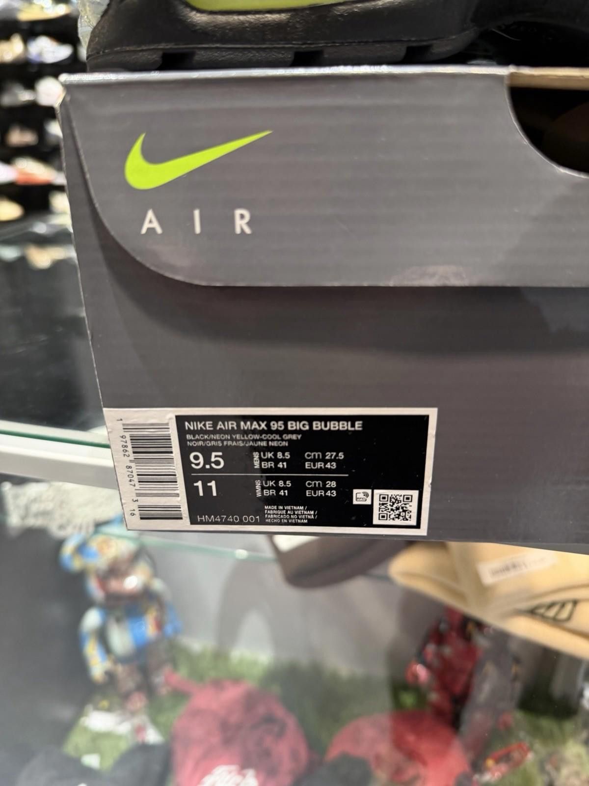 Nike Size 9.5 - Nike Air Max 95 OG 2025/2026 Neon (HM4740 001) Size US 9.5 / EU 42-43 - 11 Thumbnail