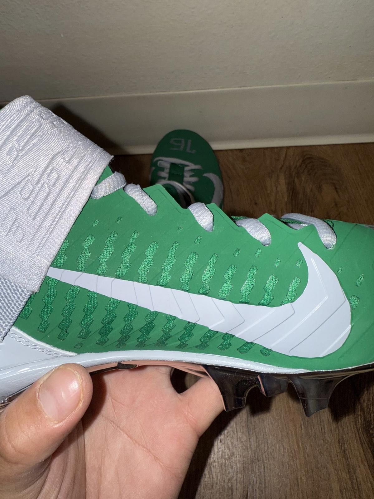 Nike Nike Alpha Menace Pro 2 Mid Pine Green Size US 10 / EU 43 - 10 Thumbnail