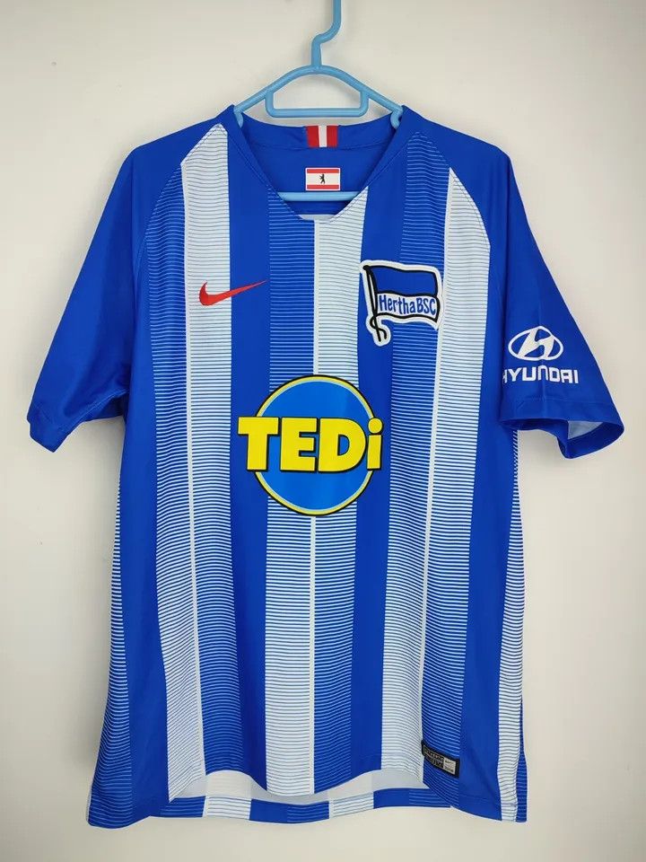 Nike Hertha BSC Berlin 2018/19 Home FOOTBALL Kit SHIRT SOCCER Size US L / EU 52-54 / 3 - 17 Thumbnail