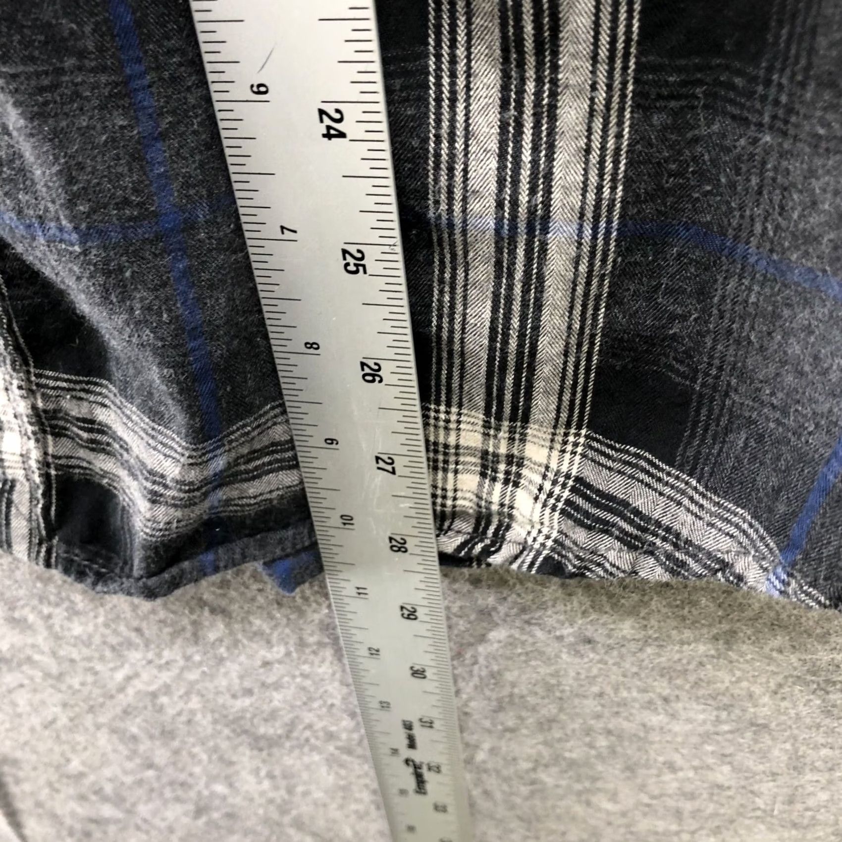 American Eagle Outfitters VINTAGE American Eagle Pearl Snap Flannel Shirt Mens L Plaid Gray Western Cotton Flannel Shirt Long Sleeve Button-Up Cowboy Western Mens L Gray Size US L / EU 52-54 / 3 - 8 Thumbnail